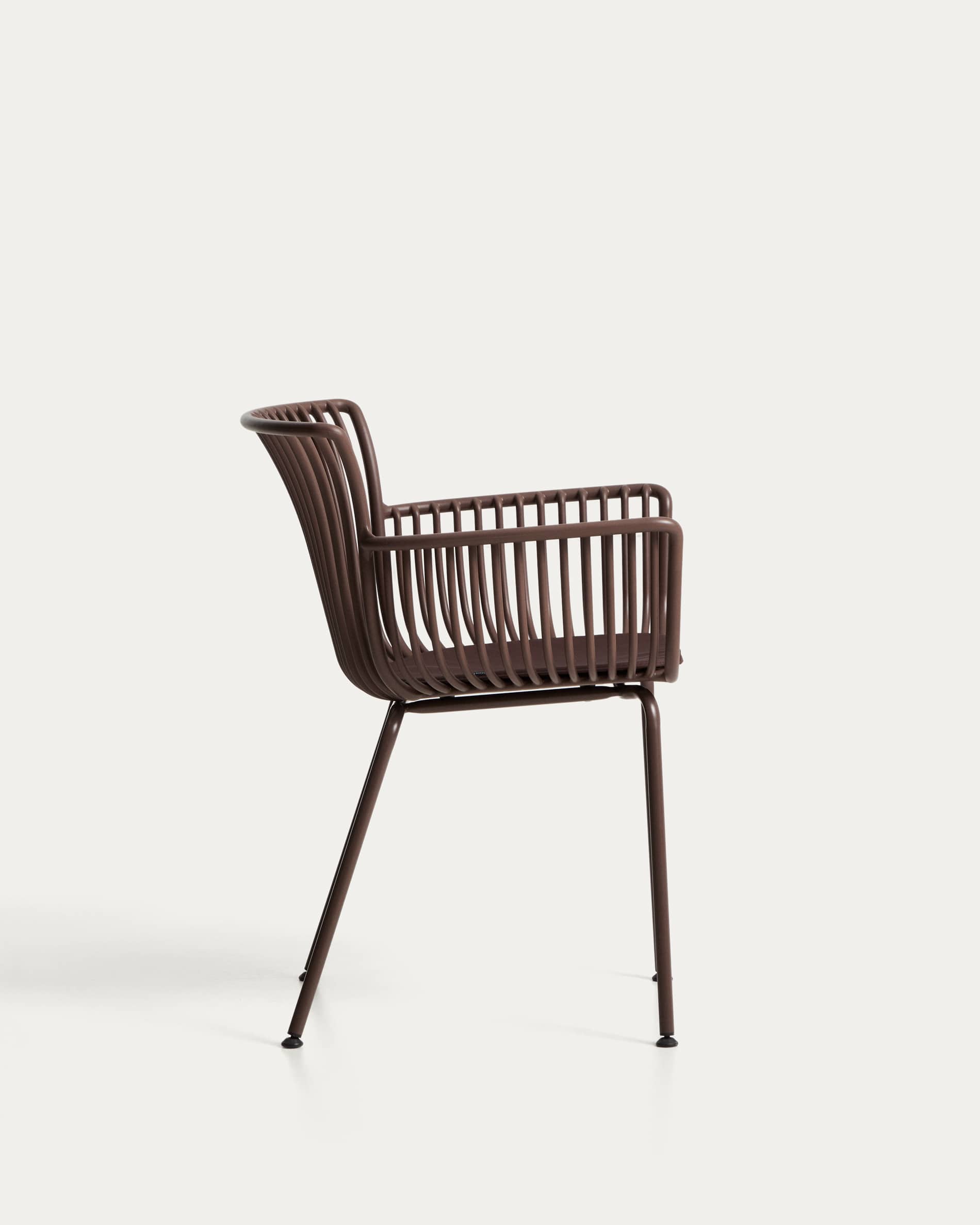 Surpika outdoor chair with brown steel legs
