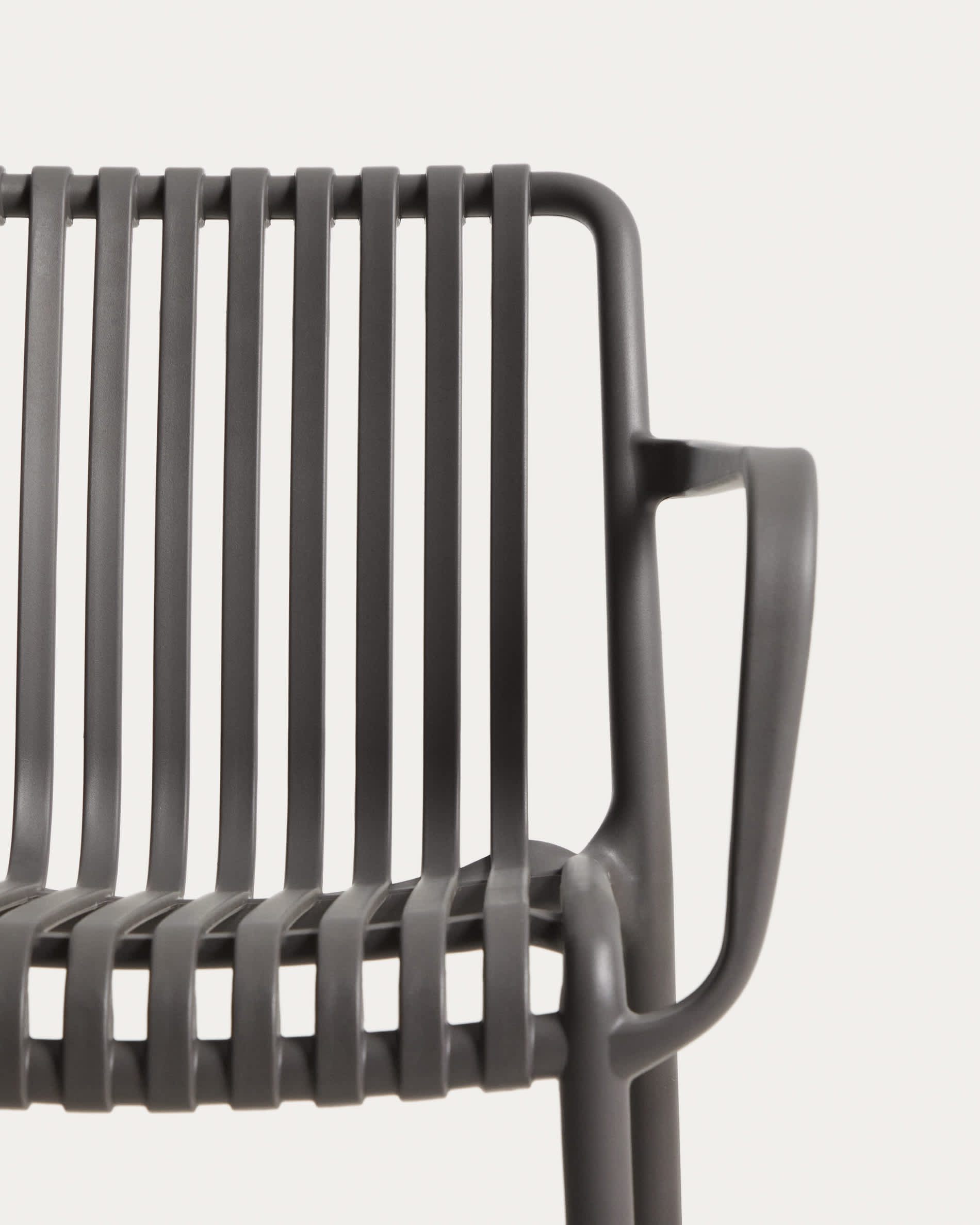 Isabellini stackable outdoor chair in graphite