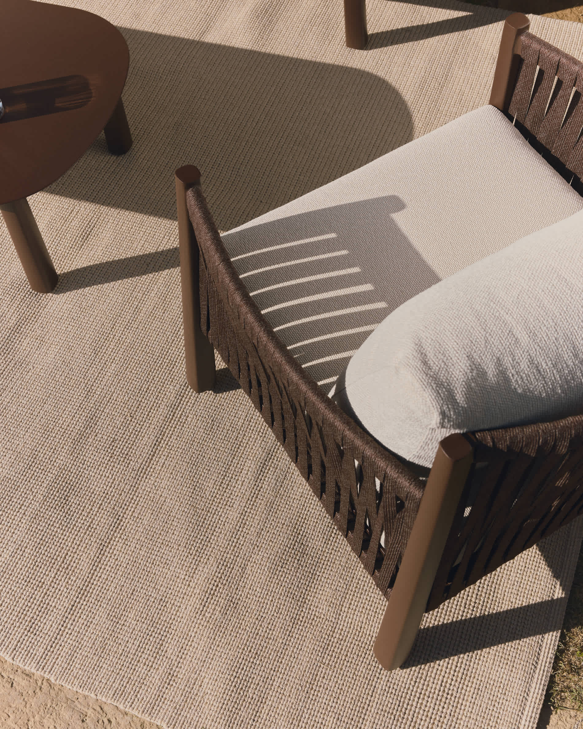 Aleria set with 3-seater sofa, 2 armchairs and coffee table in brown aluminium and synthetic rope cord