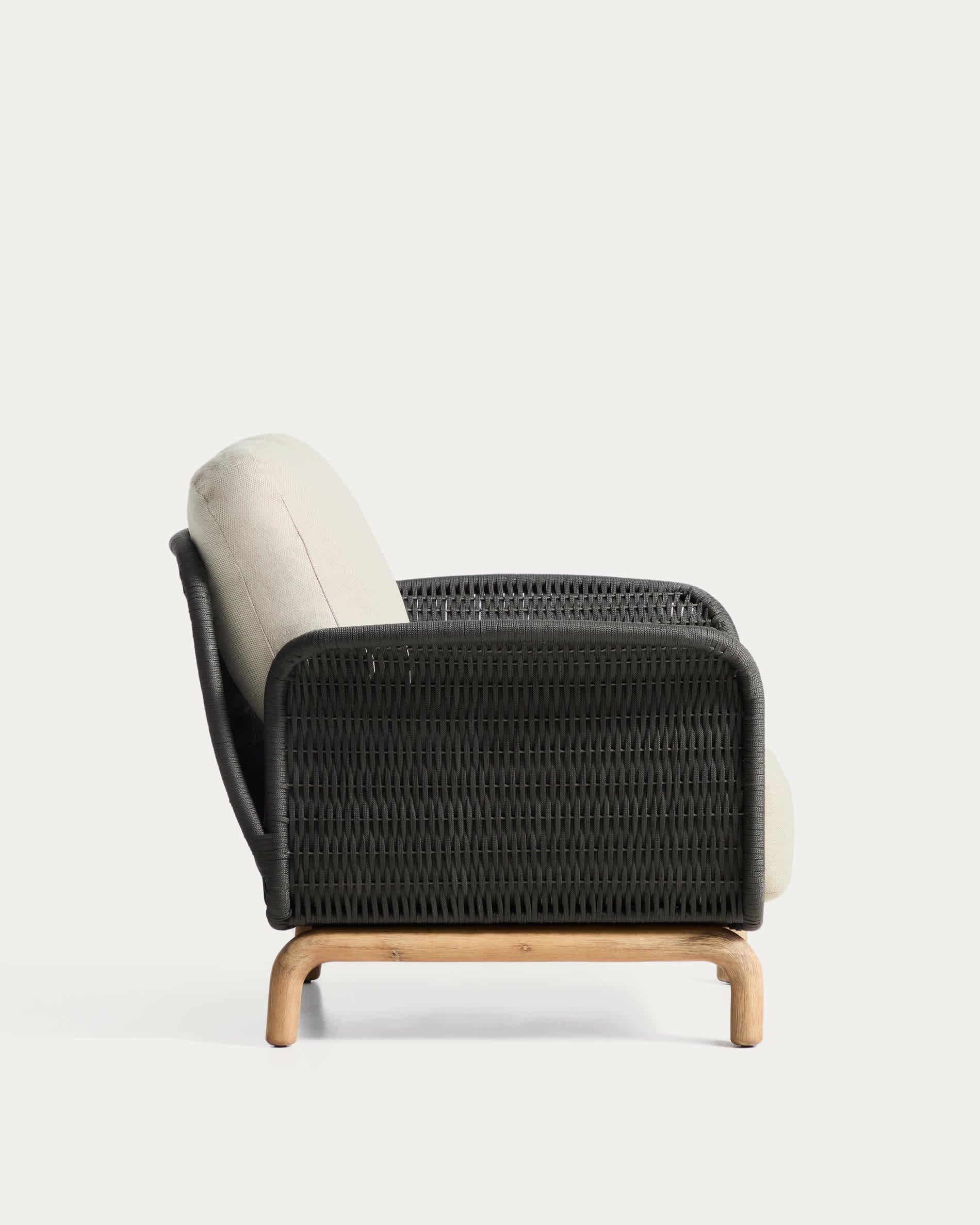 Alipa armchair in FSC 100% solid acacia wood and dark grey rope cord