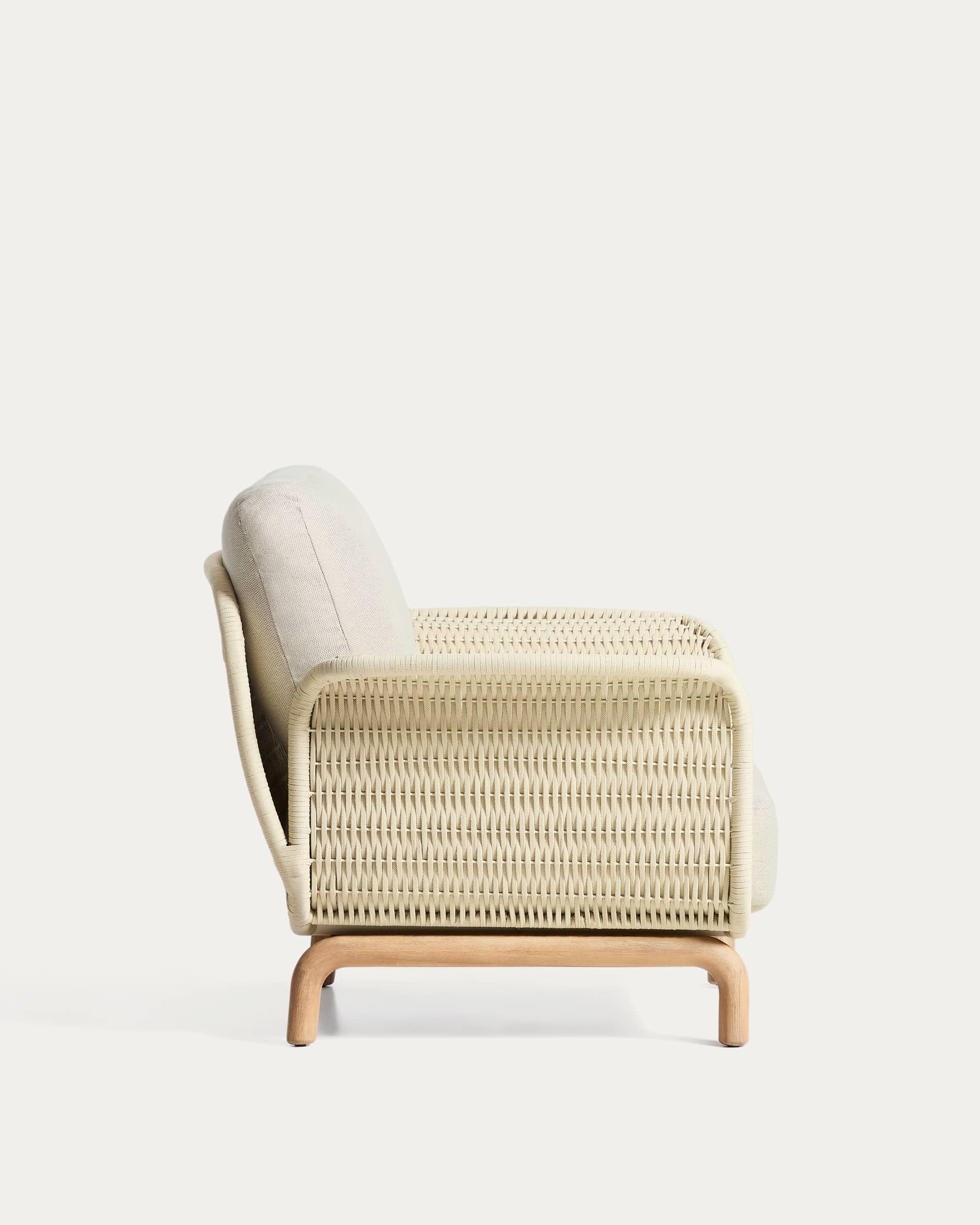 Alipa armchair in FSC 100% solid acacia wood and ecru rope cord