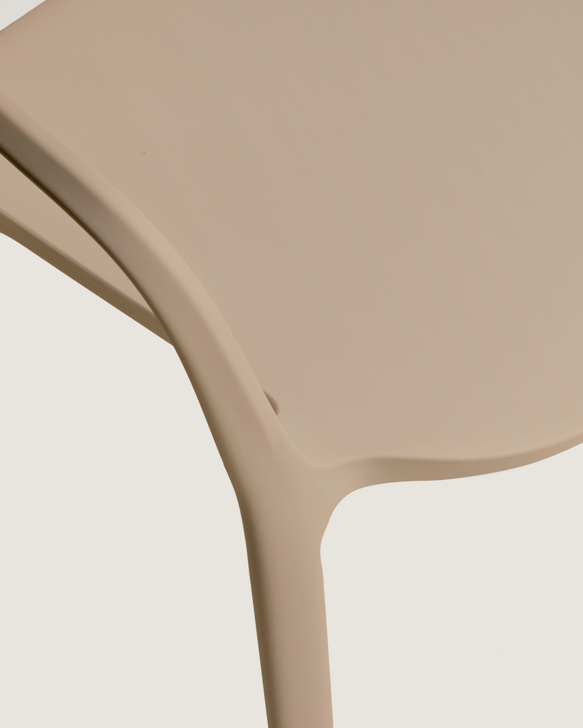 Ania stackable outdoor chair in beige