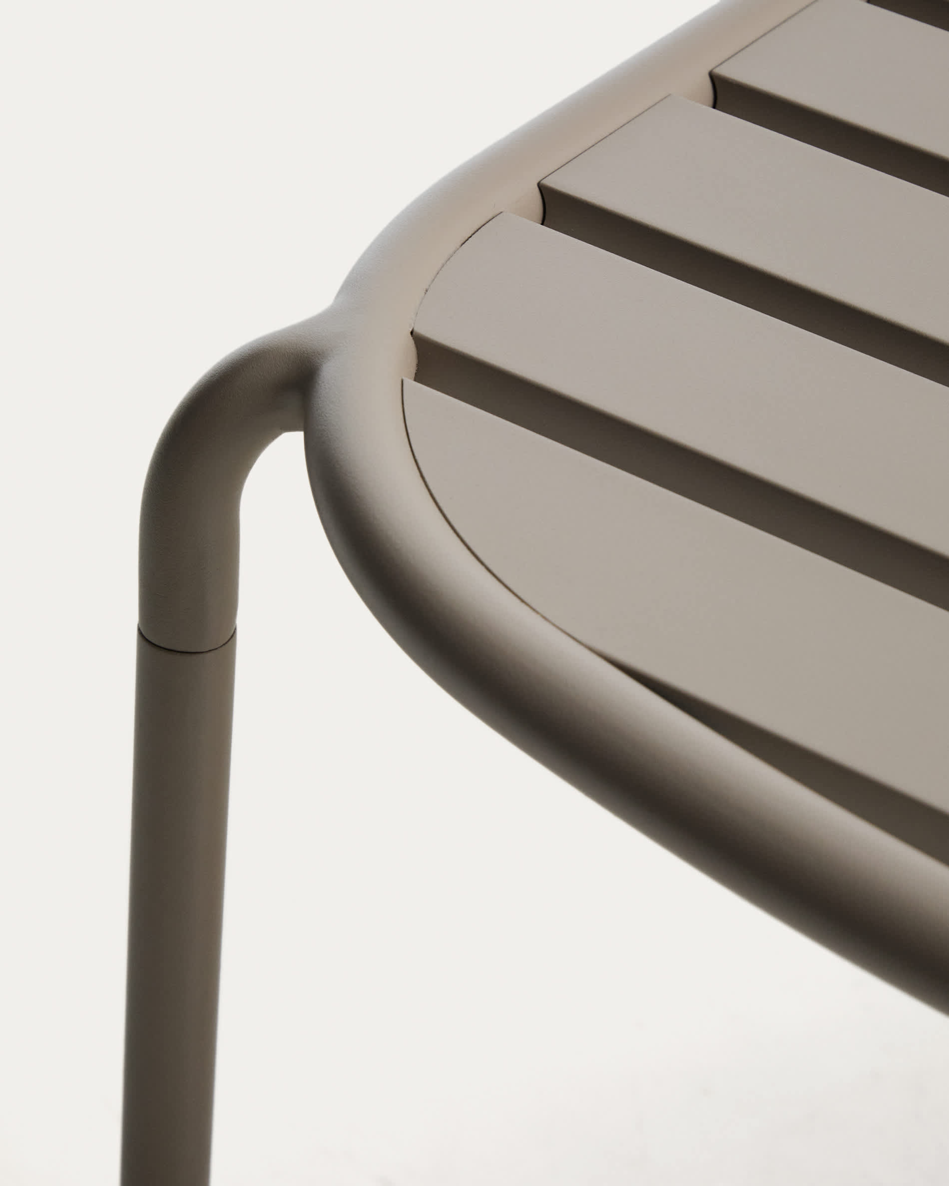 Joncols outdoor coffee table in aluminium with taupe painted finish Ø 113 x 65cm
