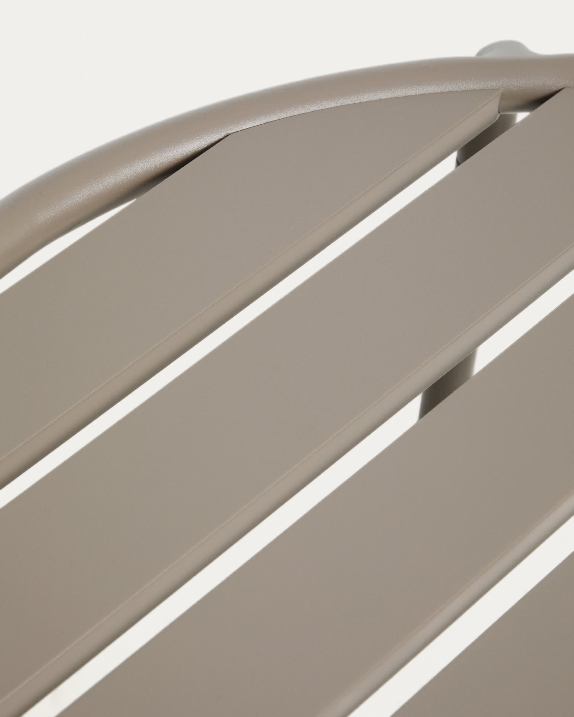 Joncols outdoor side table in aluminium with taupe painted finish Ø 60cm