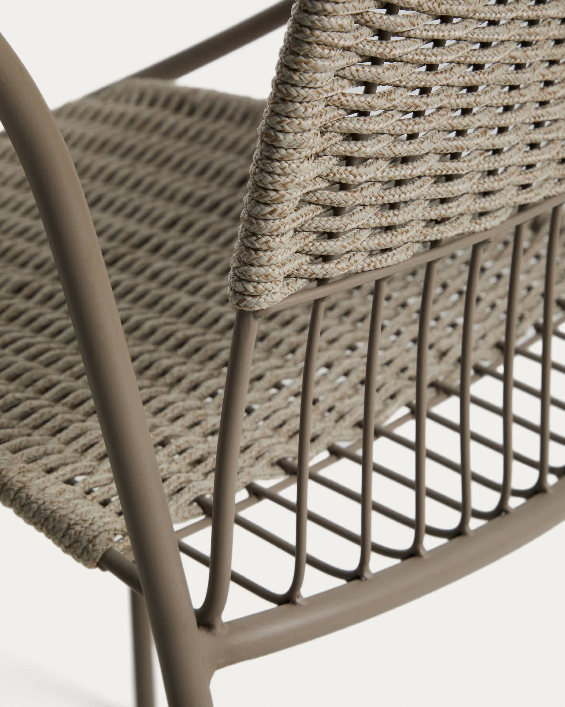 Atrani stackable outdoor chair in galvanised steel and taupe rope