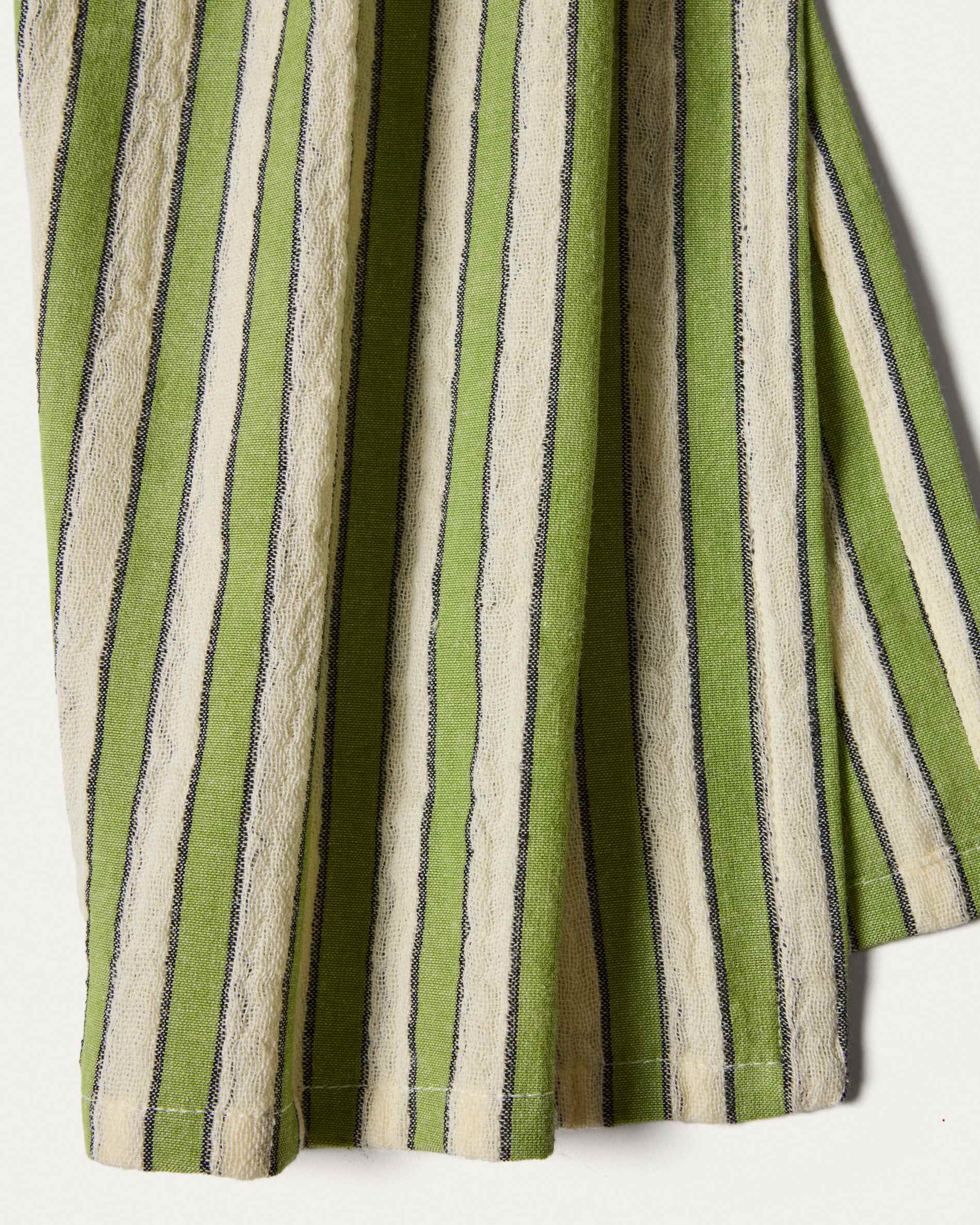 Ulena set of 2 green striped 100% cotton napkins 35 x 35cm