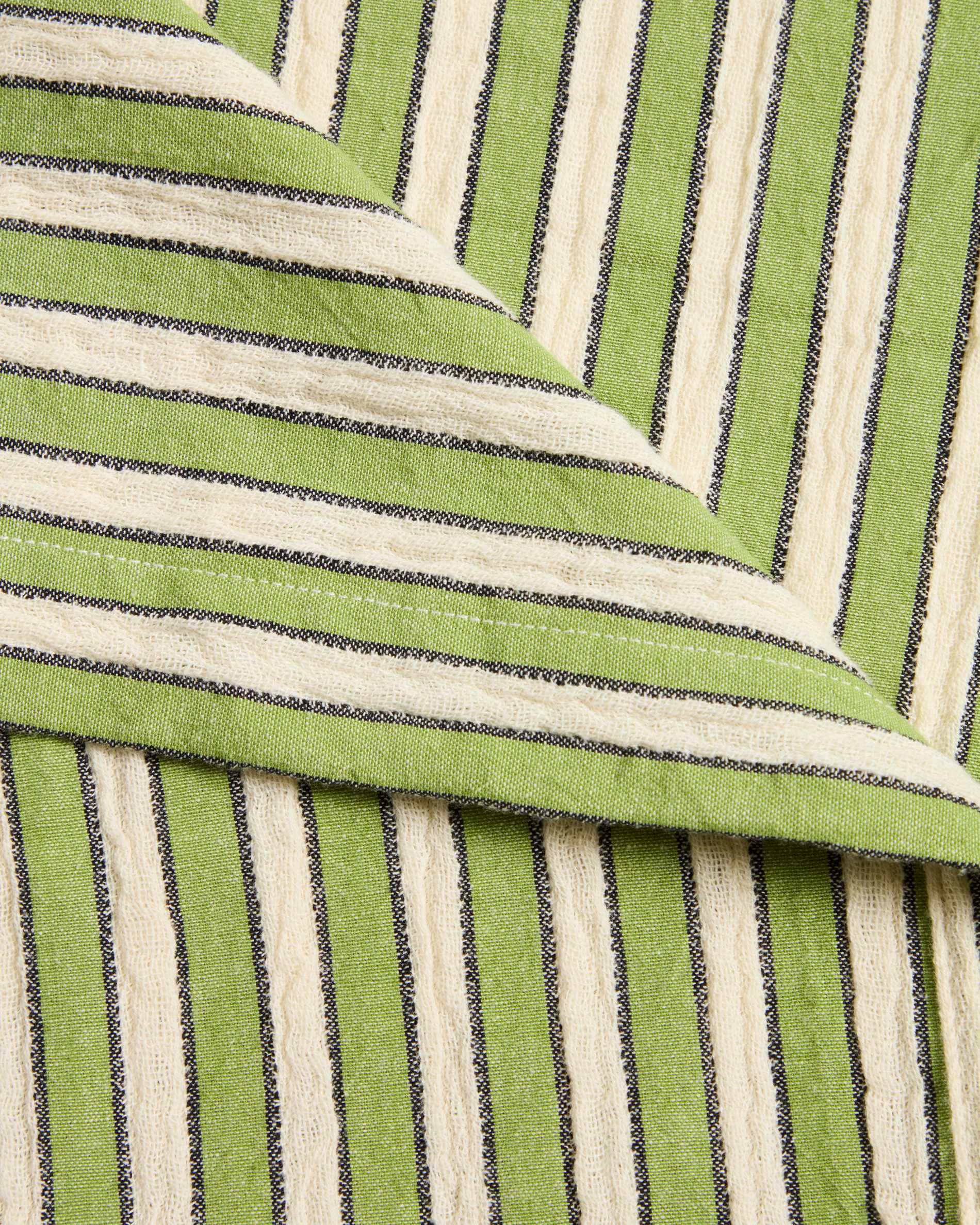 Ulena set of 2 green striped 100% cotton napkins 35 x 35cm