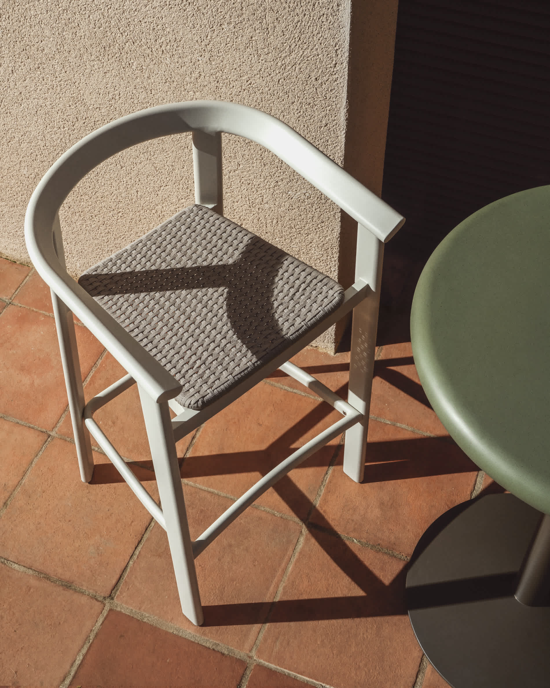 Erice stool in aluminium and ecru rope cord 65cm