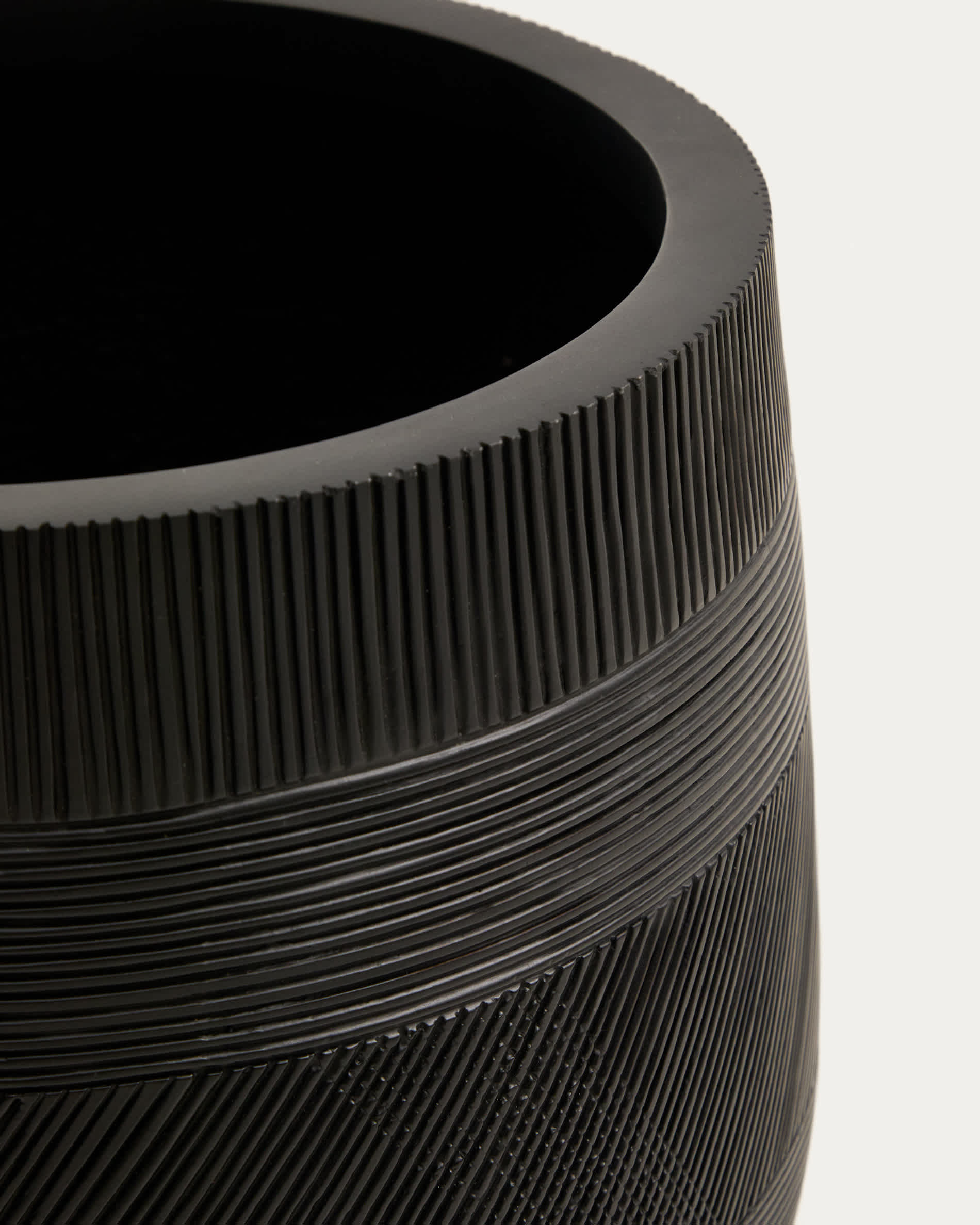 Tival set of 2 black cement-effect planters Ø 50cm/Ø 34cm
