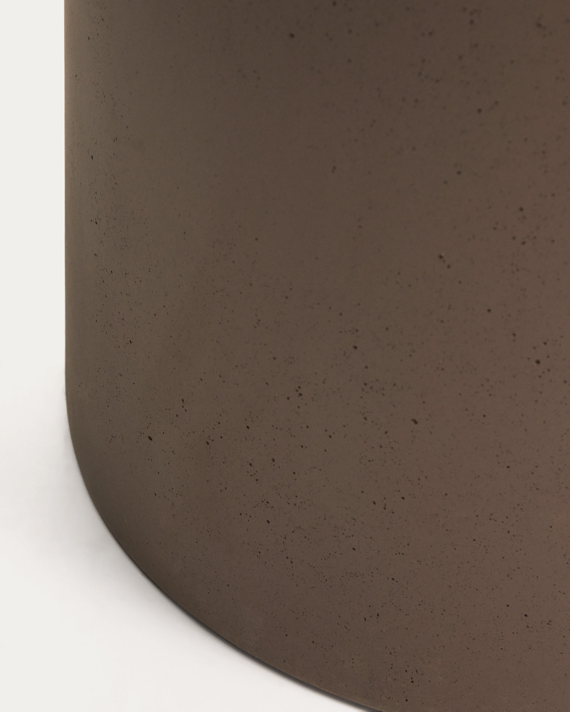 Aiguablava brown cement planter Ø 42cm