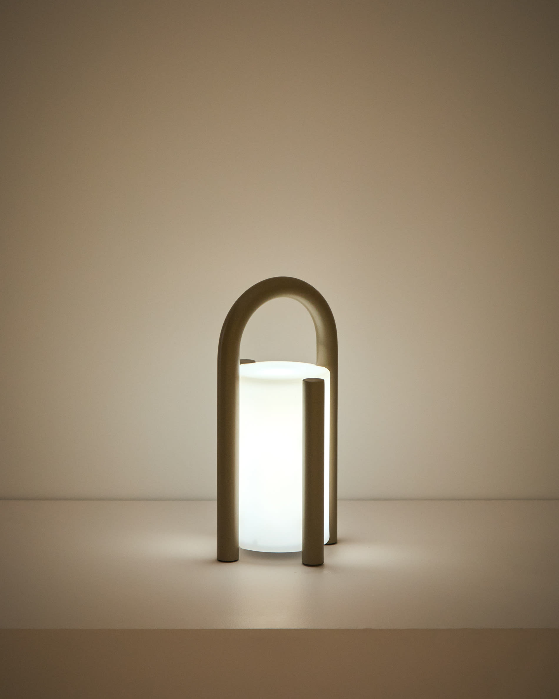 Leros small portable table lamp in taupe polyethylene and steel