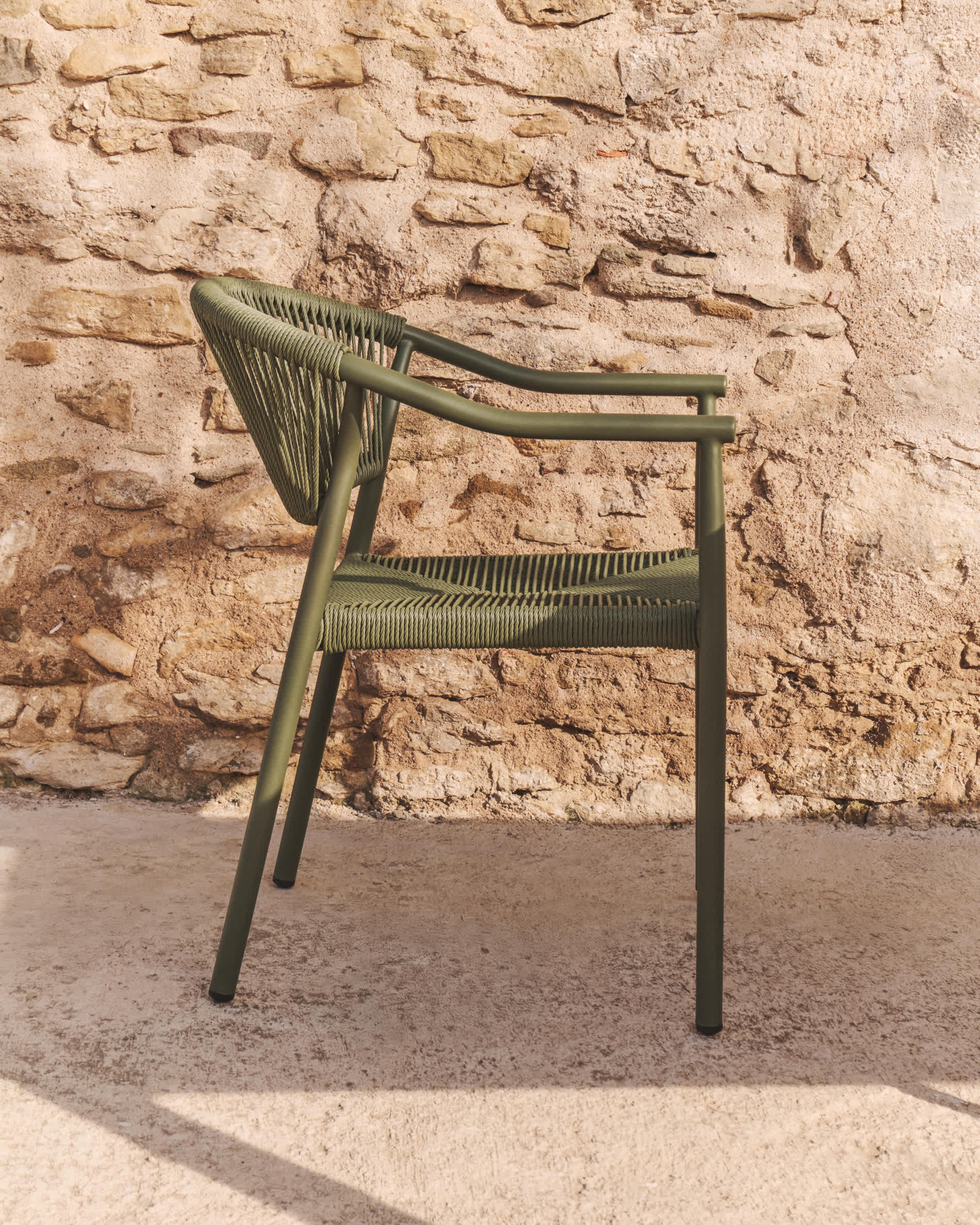 Livadia stackable outdoor chair in green aluminium