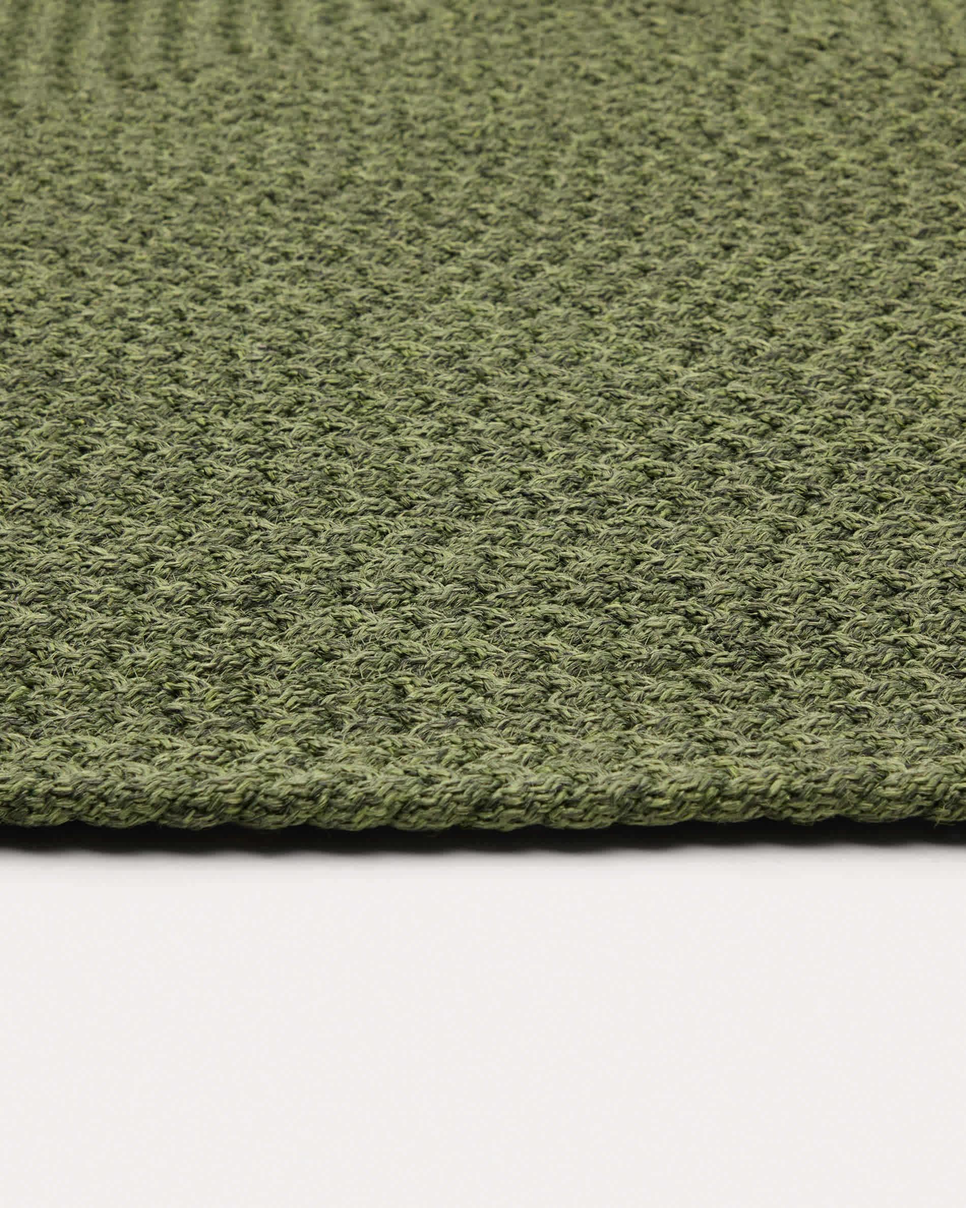 Despas green synthetic fibre rug 200 x 300cm