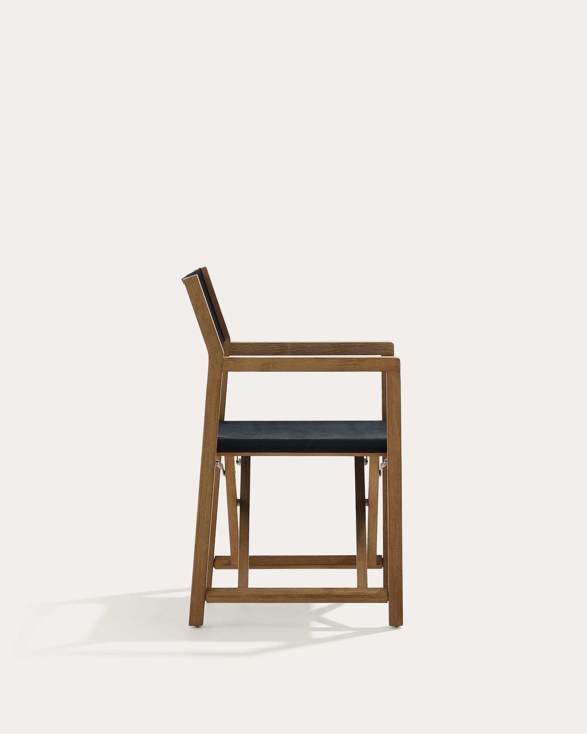 Vilara black outdoor folding chair made of FSC 100% solid acacia wood