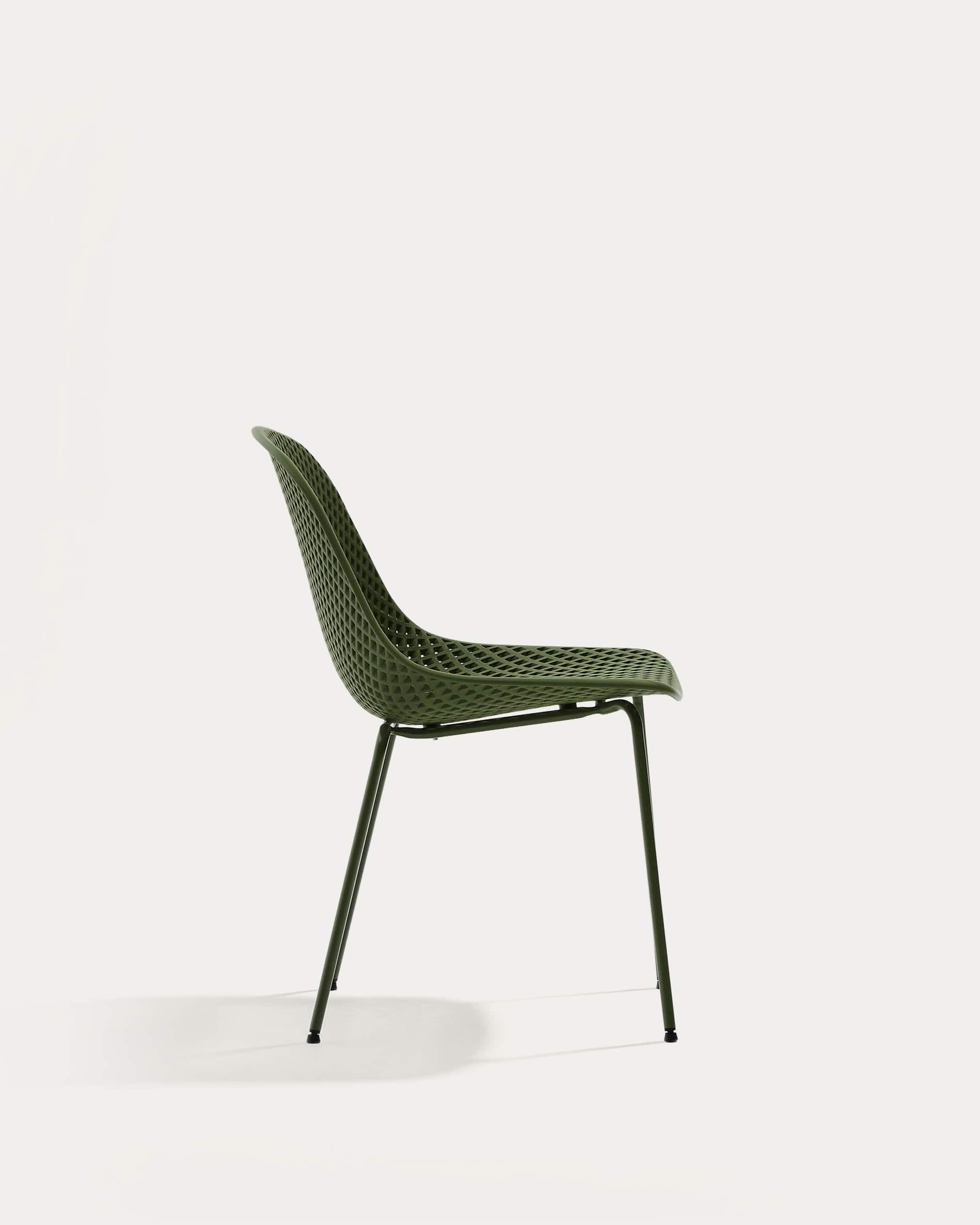 Quinby outdoor chair with green steel legs