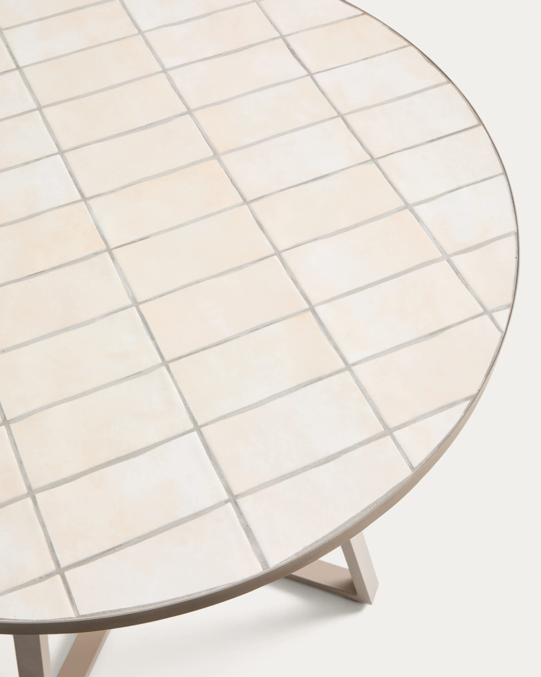 Tella round table in taupe galvanised steel with beige tiles Ø120cm