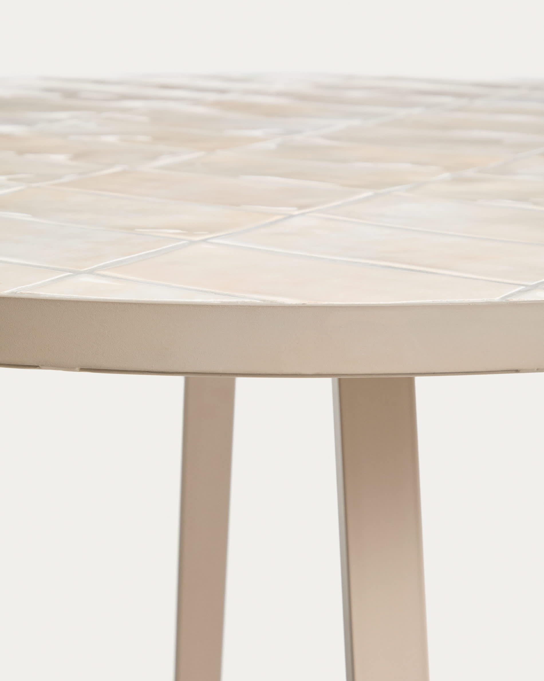 Tella round table in taupe galvanised steel with beige tiles Ø120cm