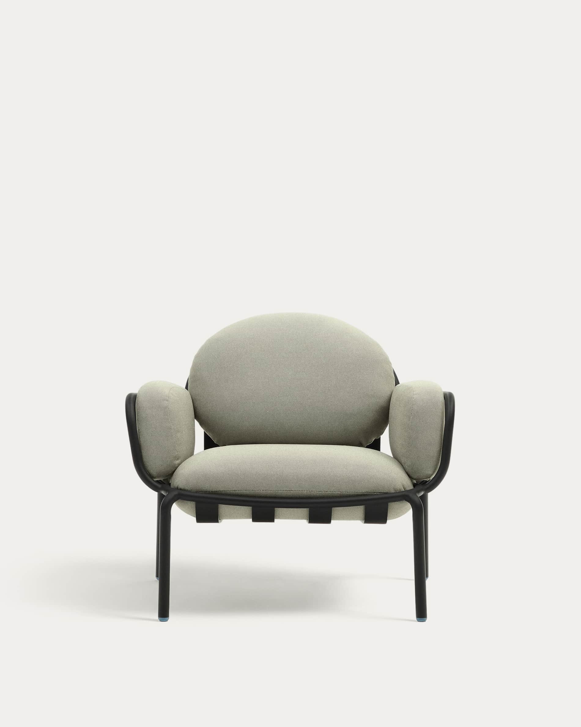 Joncols outdoor armchair in aluminium with grey painted finish and beige cushions
