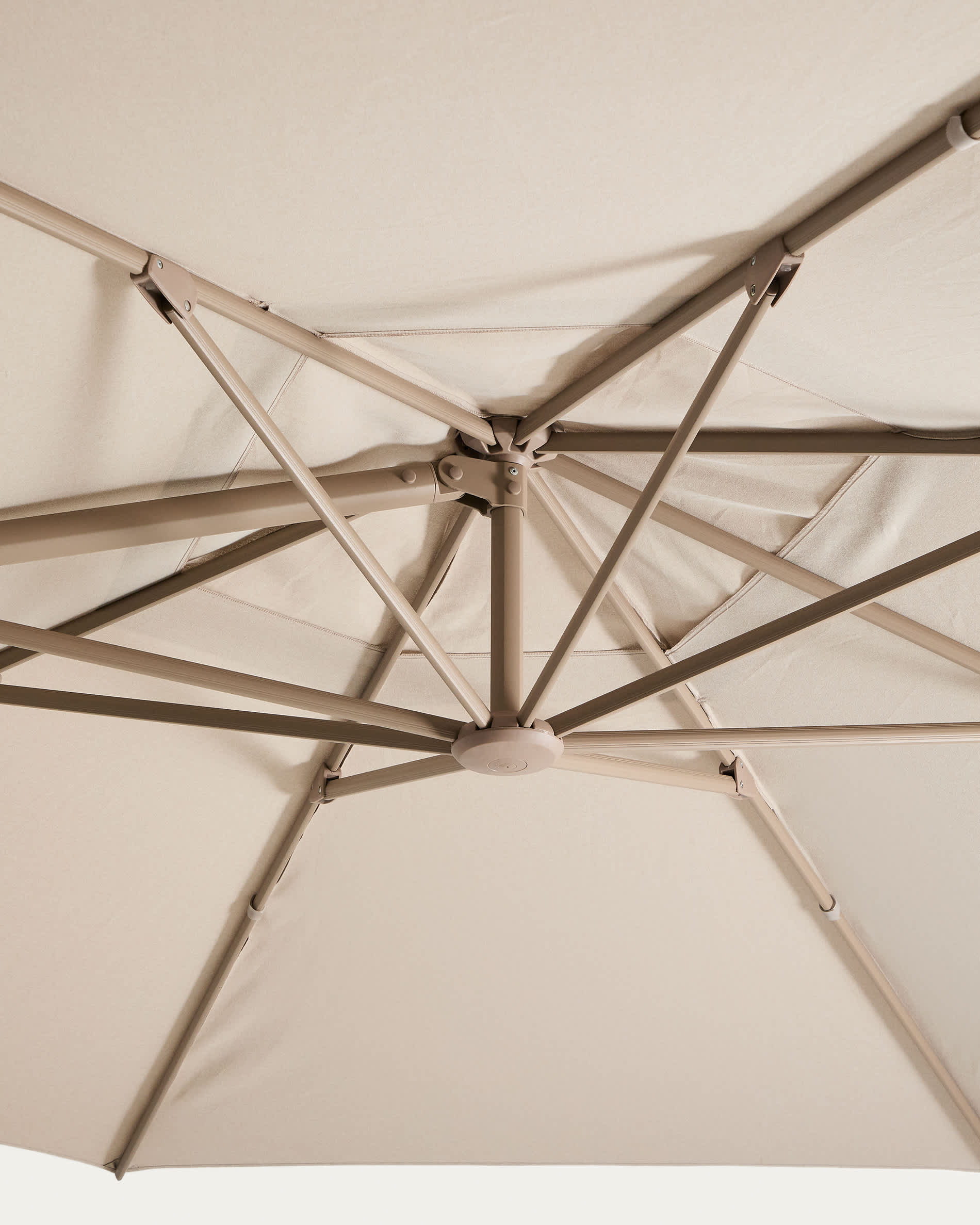 Noli beige cantilever parasol with taupe aluminium structure 300 x 420cm