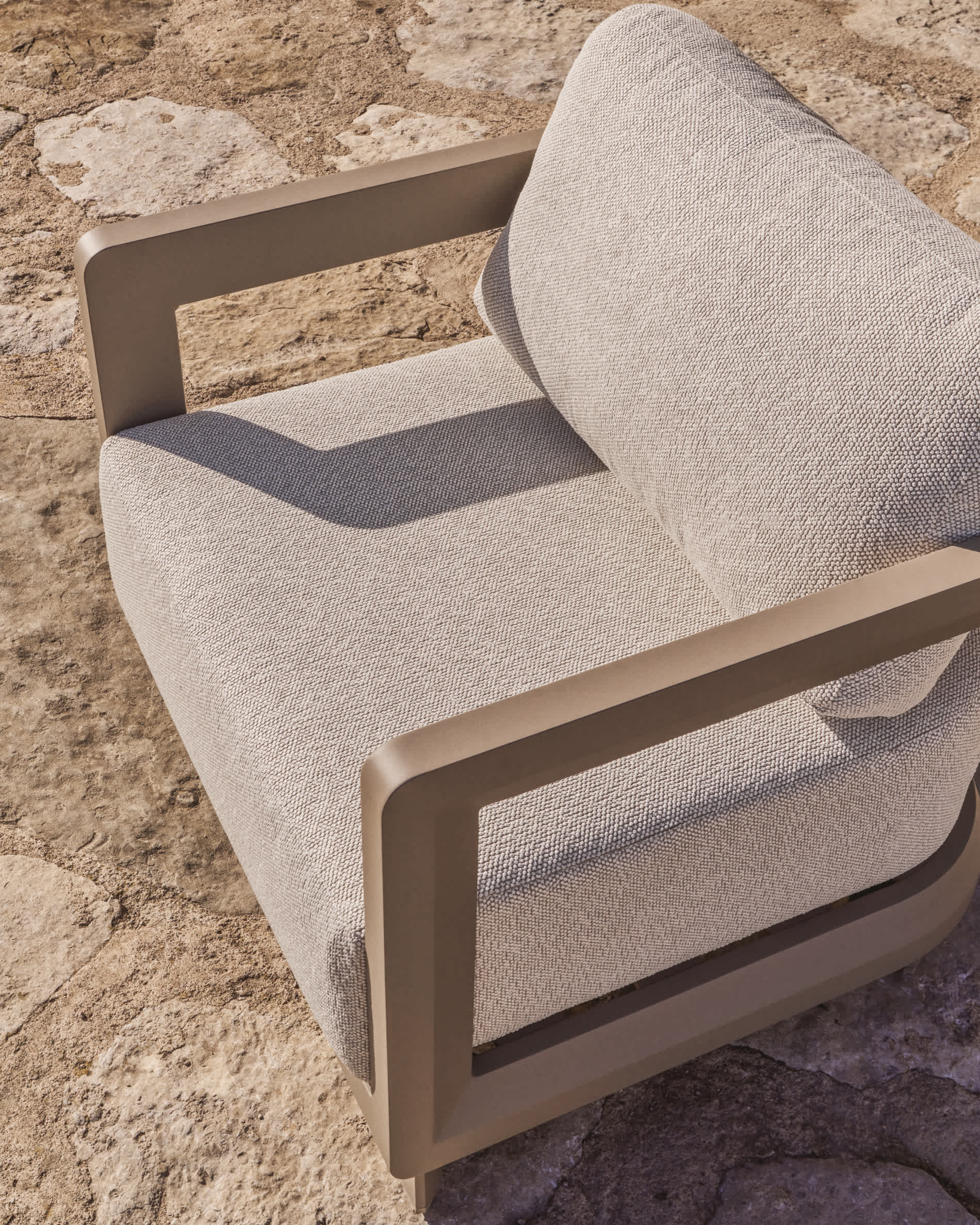 Nerano taupe aluminium outdoor armchair