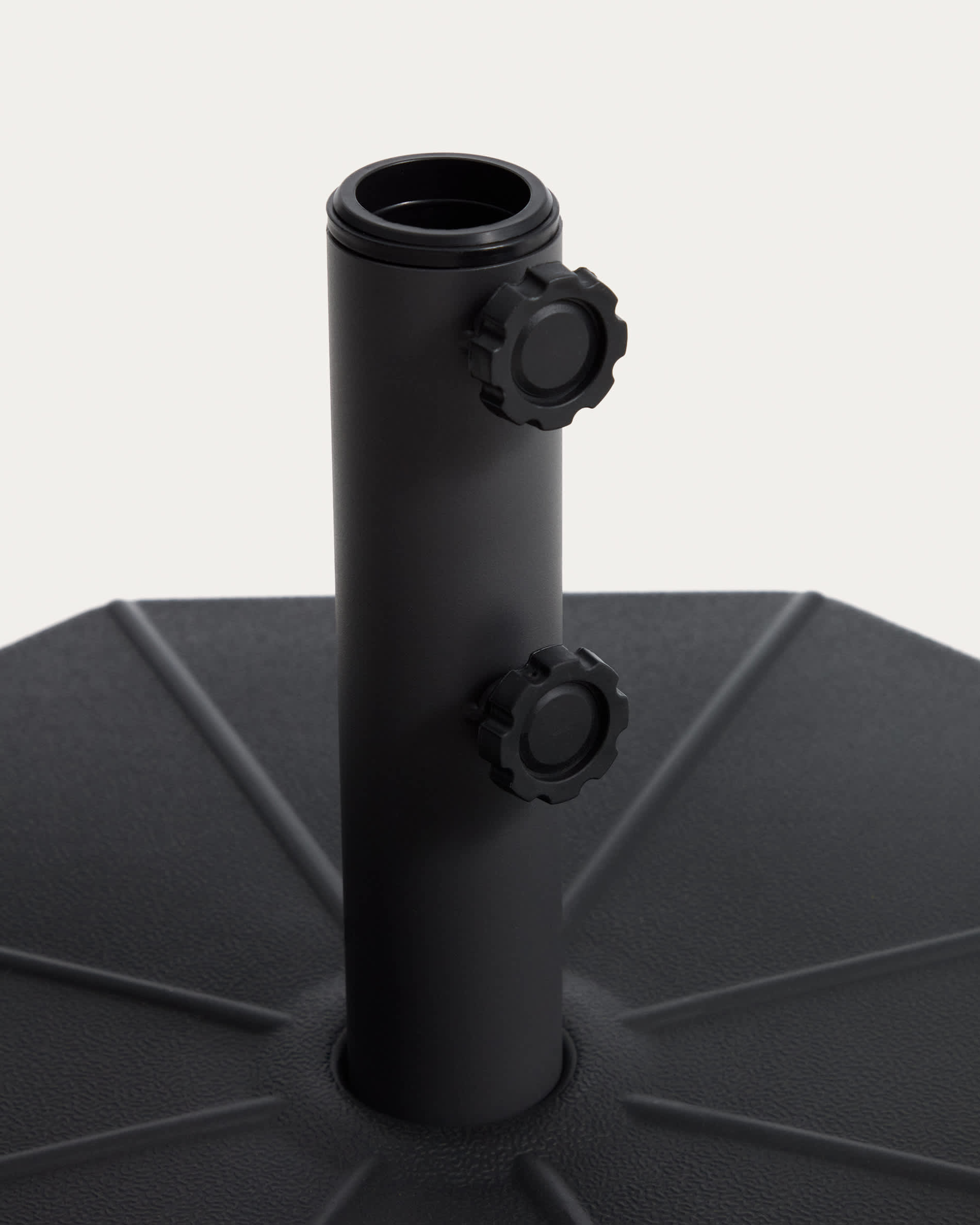 Aimar plastic base for parasol with central pole Ø60 cm
