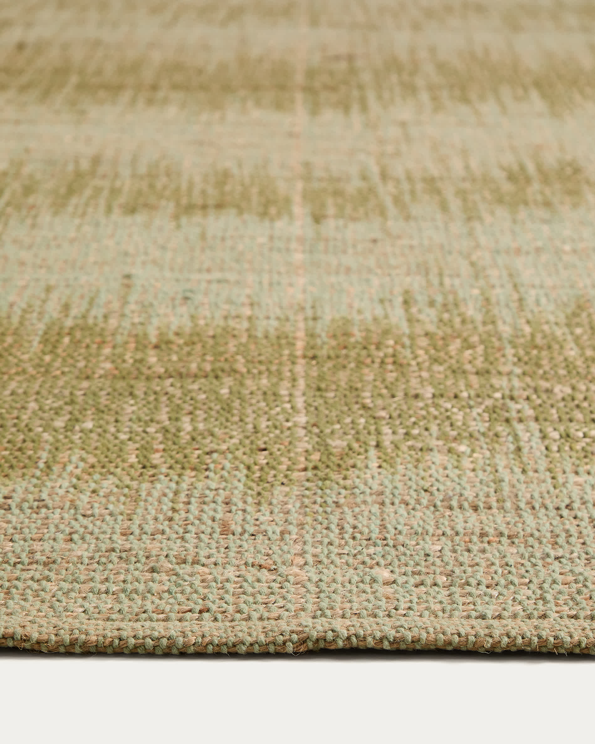 Lirmo green jute rug 200 x 300cm