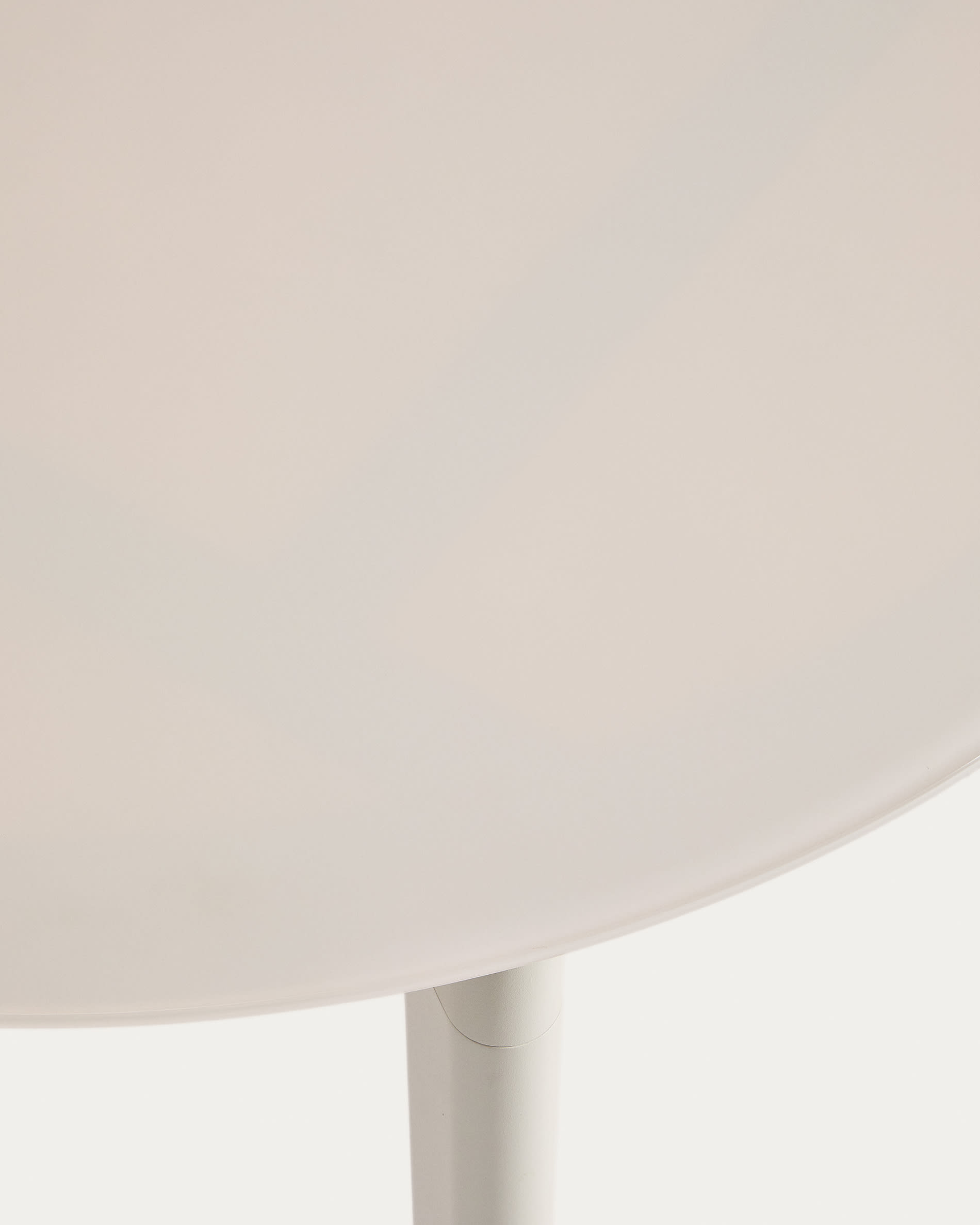 Erice oval table in aluminium and ecru tempered glass 230 x 100 cm
