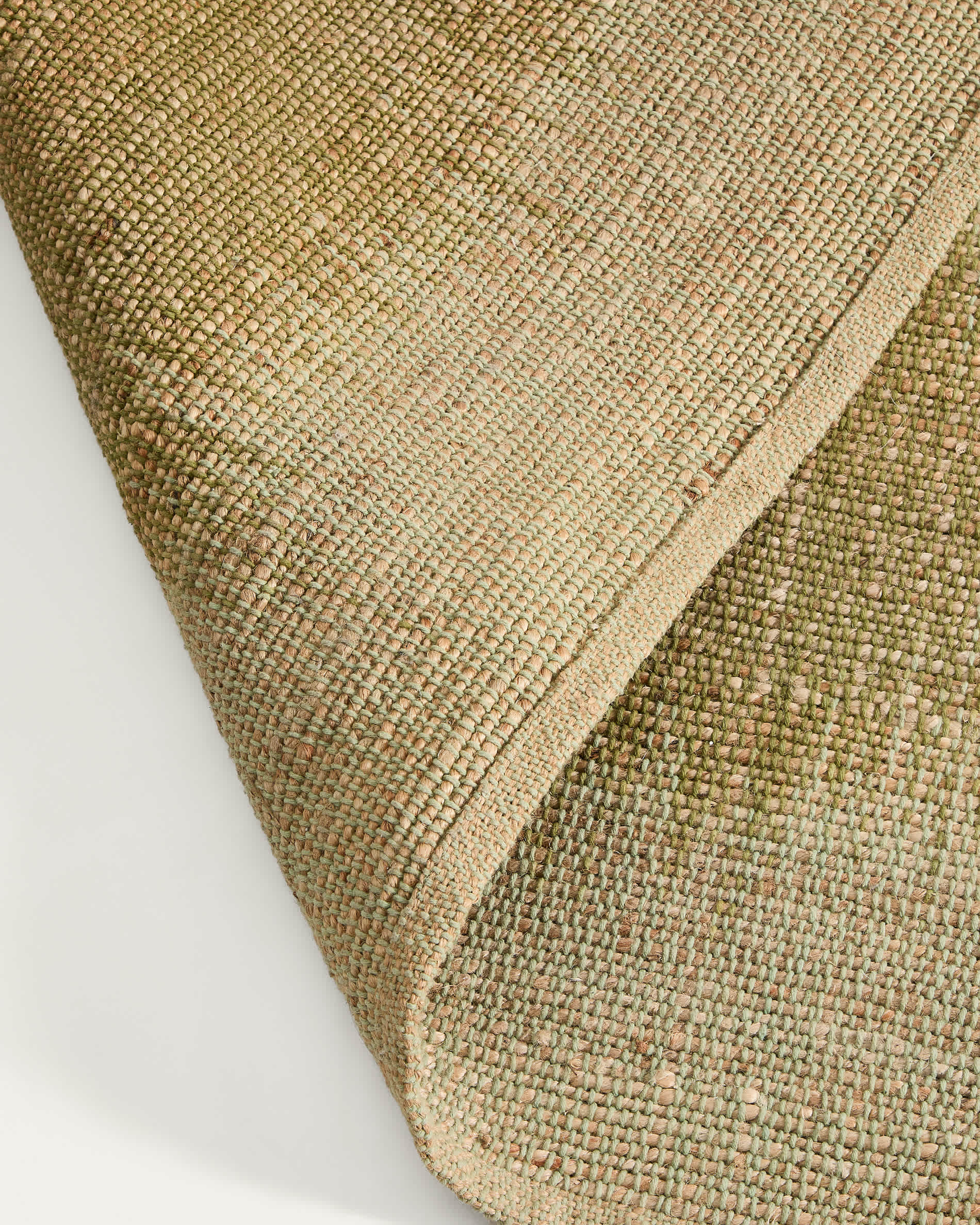 Lirmo green jute rug 160 x 230cm