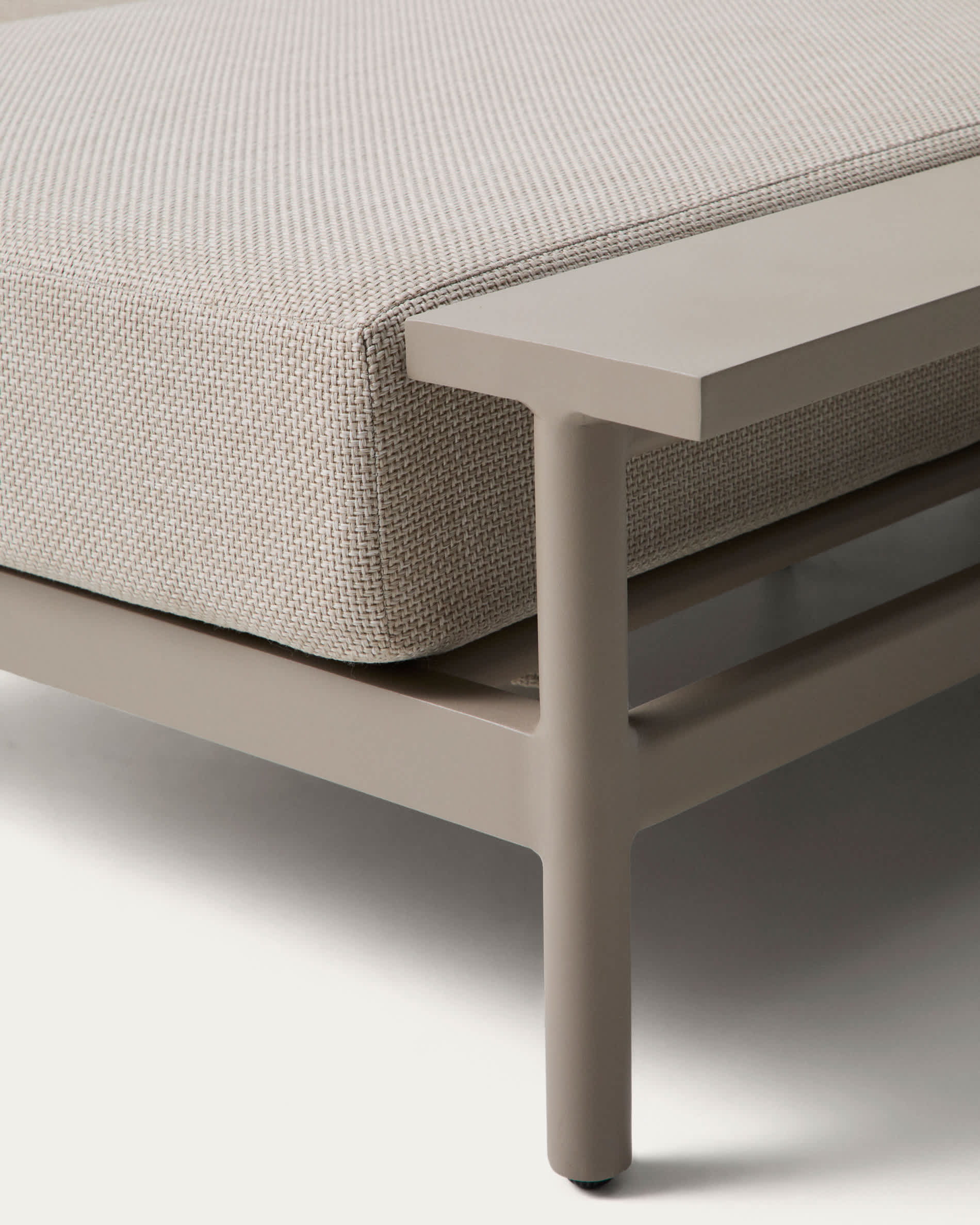Aluminium Vathi sofa in taupe with right-sided chaise longue 250 x 159 cm