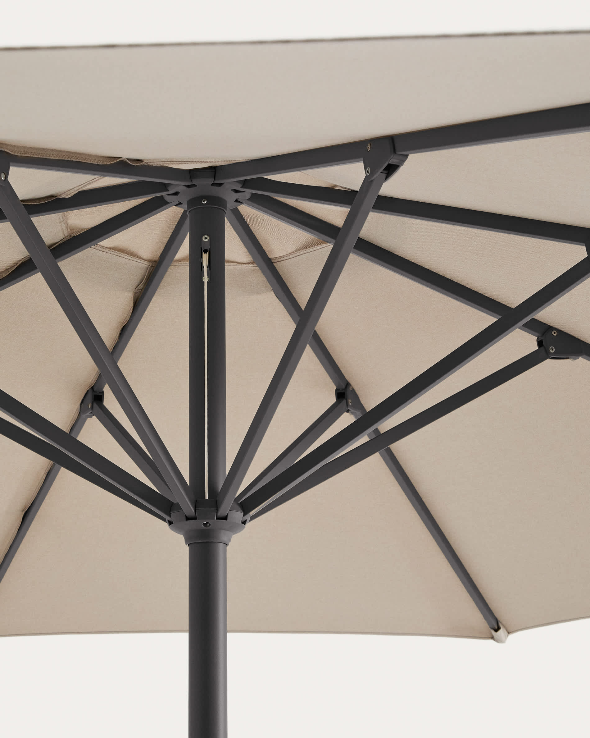 Milna beige parasol with central pole and graphite steel structure Ø300cm