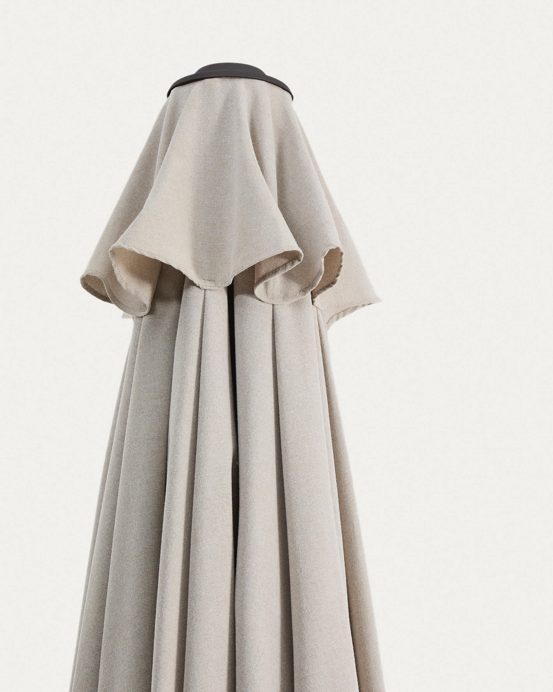 Milna beige parasol with central pole and graphite steel structure Ø300cm