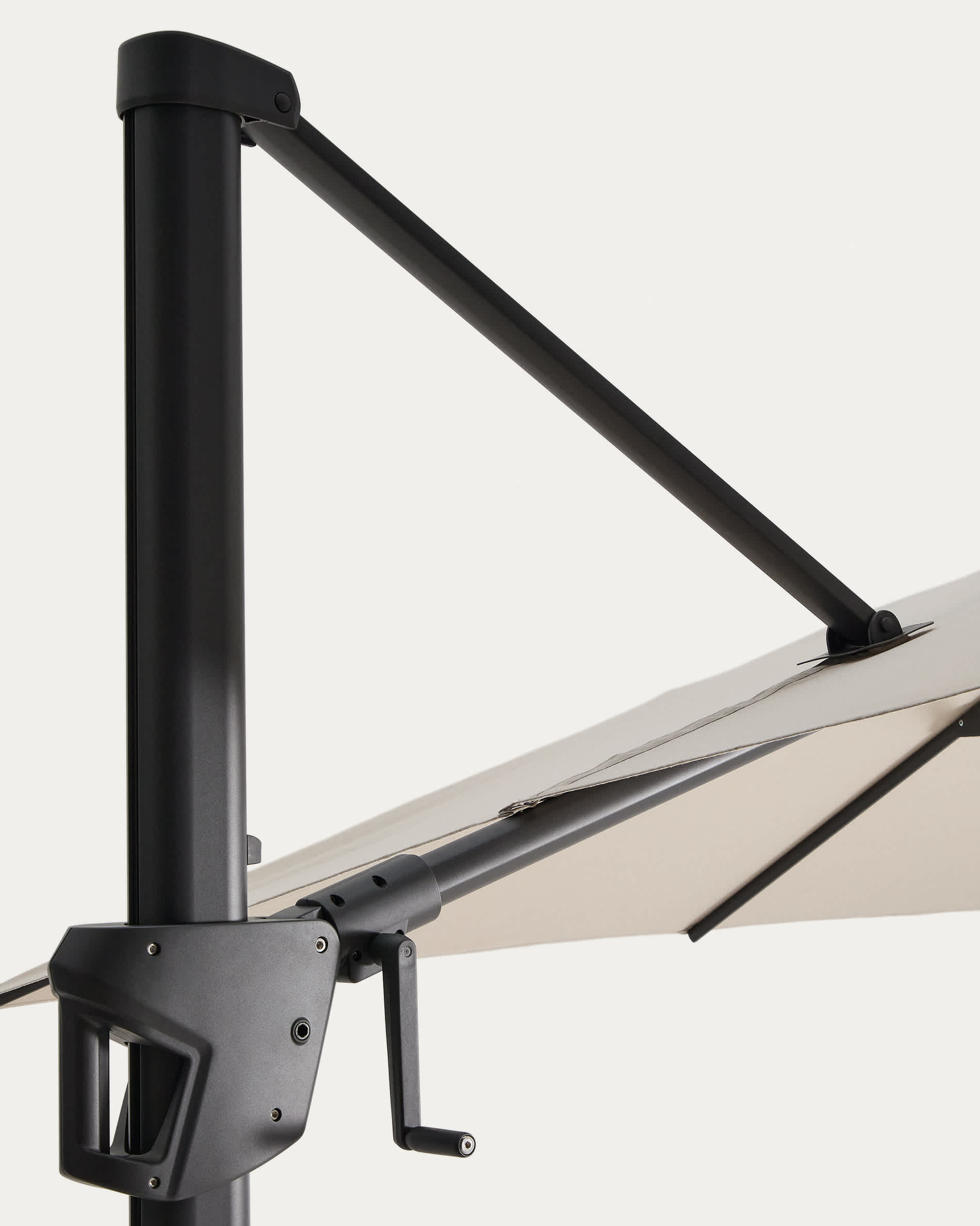 Noli beige cantilever parasol with graphite aluminium structure 300 x 420cm