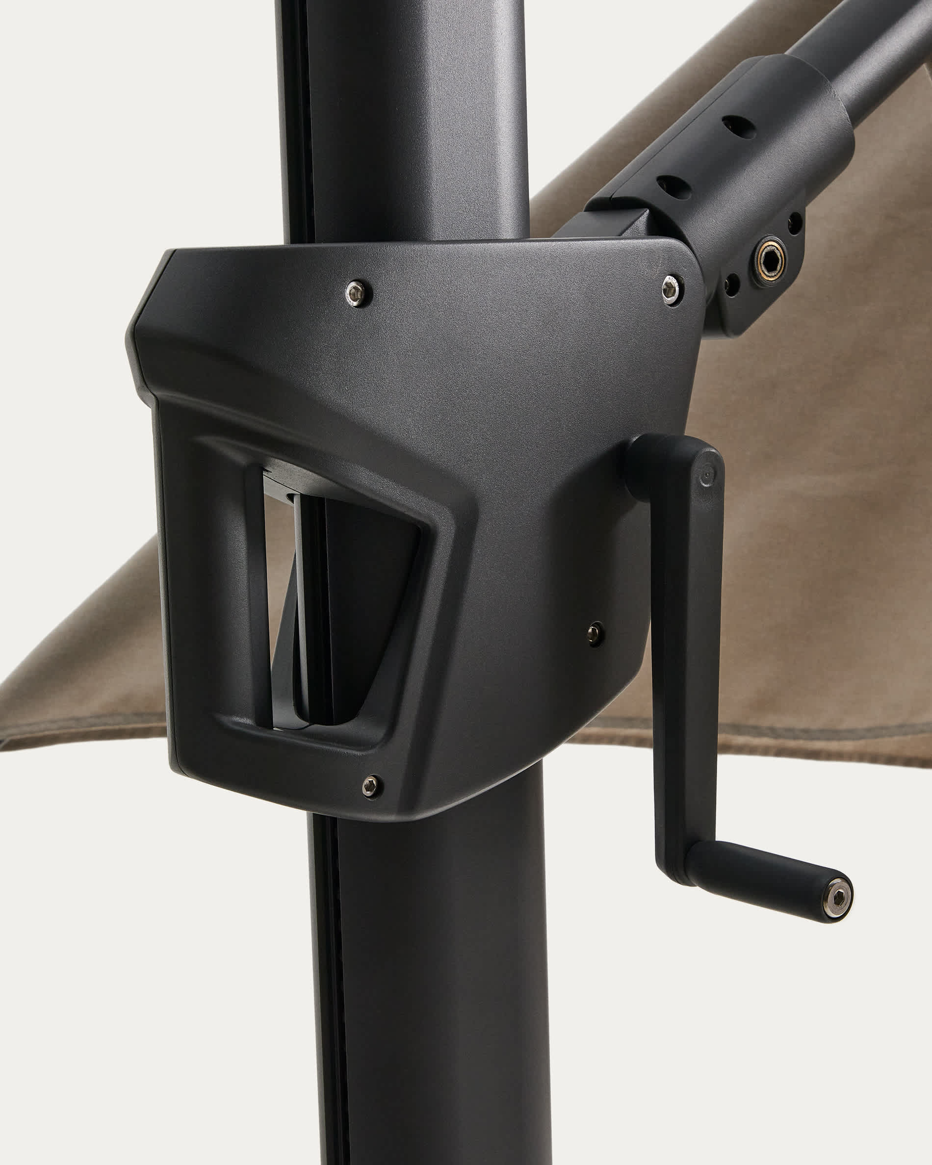 Noli beige cantilever parasol with graphite aluminium structure 300 x 420cm