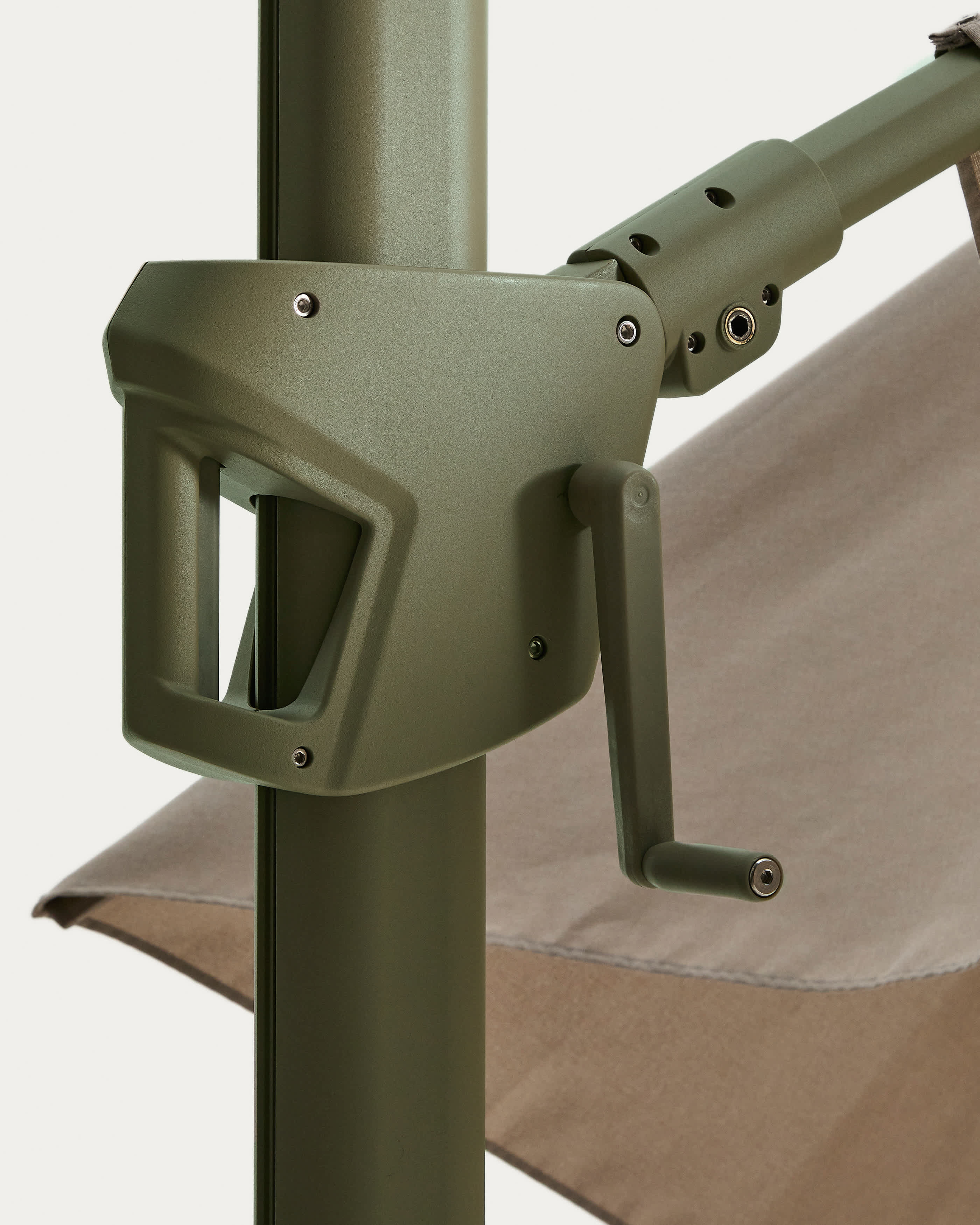 Noli beige cantilever parasol with green aluminium structure 300 x 300cm