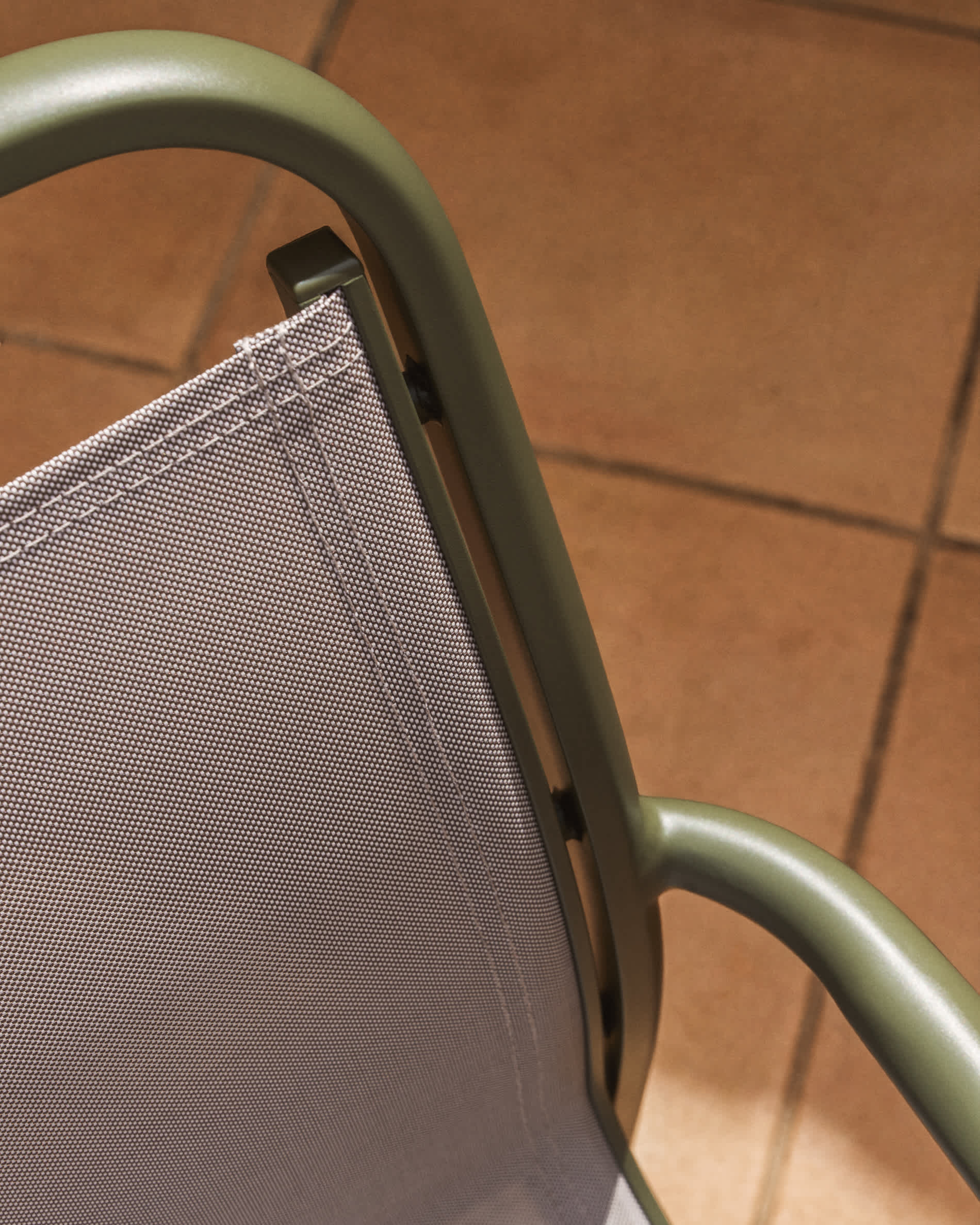 Luri stackable outdoor chair in green aluminium and beige texteline