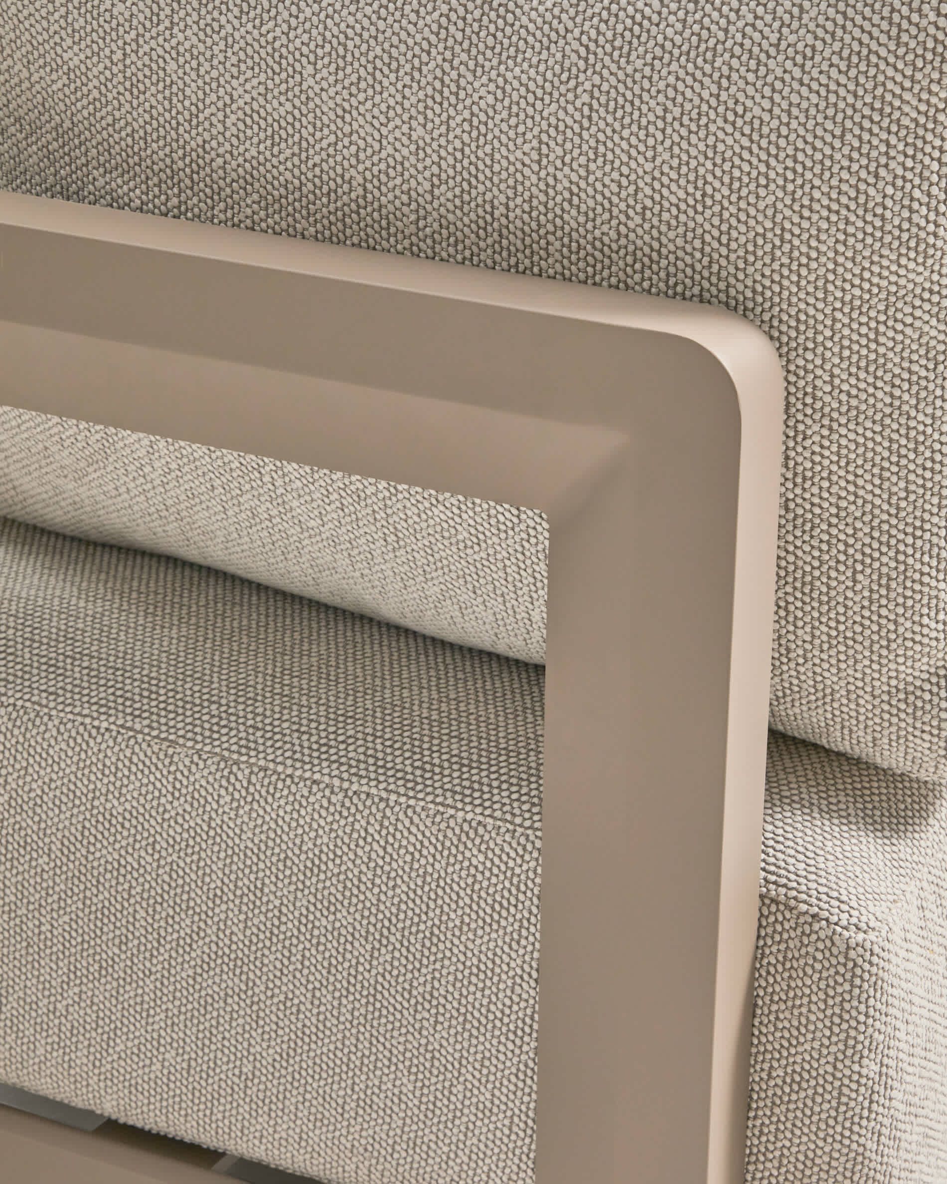 Nerano 3-seater sofa in taupe aluminium 208 cm