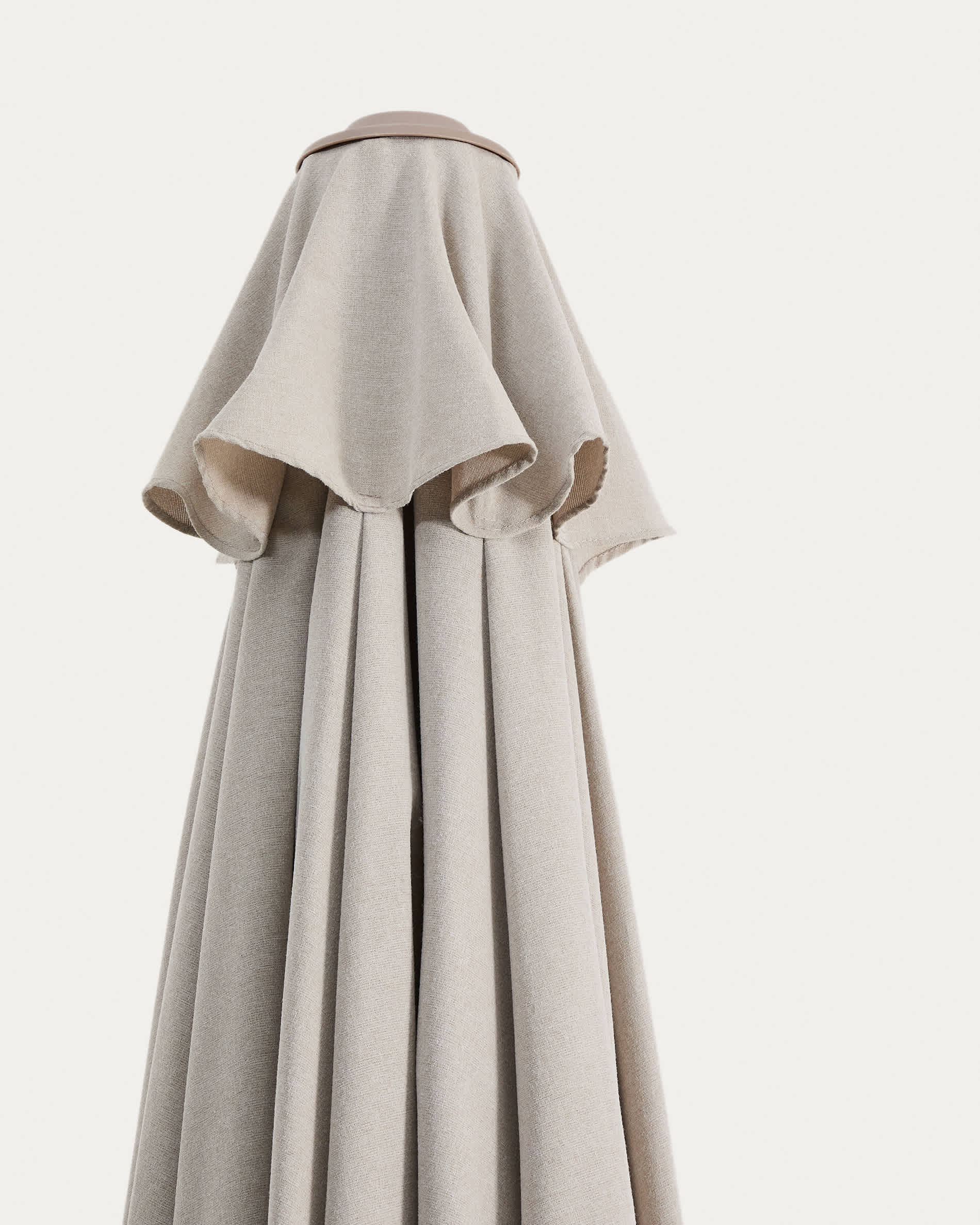 Milna beige parasol with central pole and taupe steel structure Ø300cm