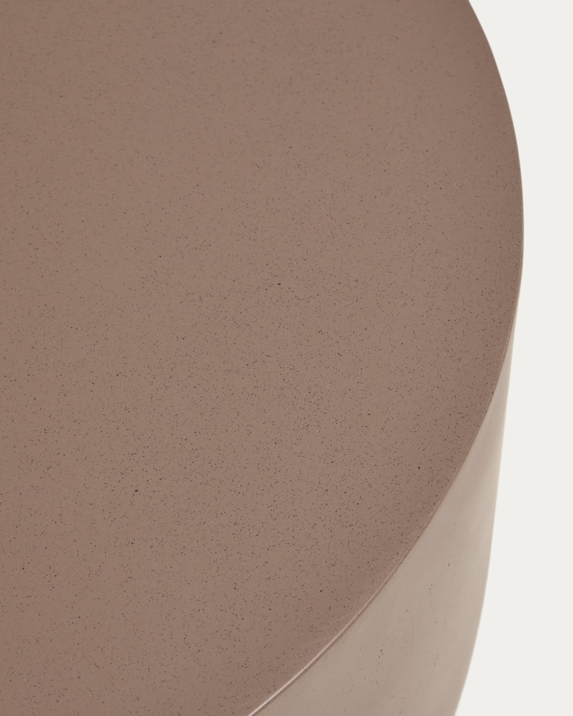 Garbet round coffee table in brown concrete Ø 60cm