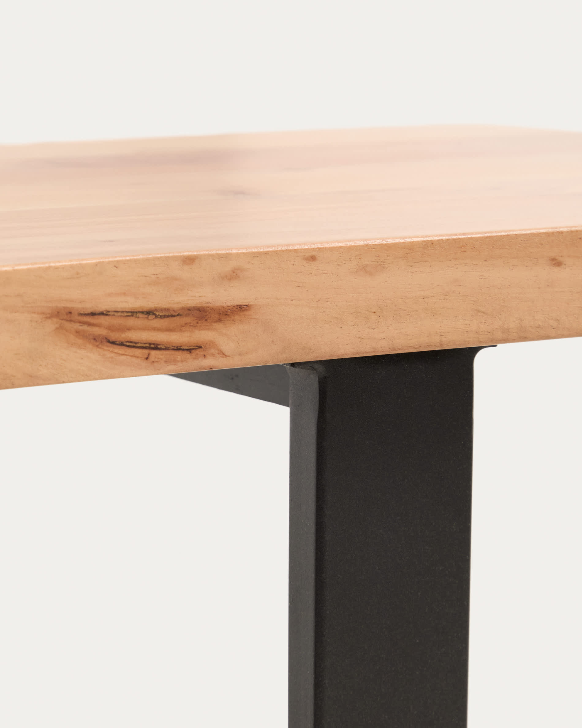 Uxue bench in solid acacia wood with black steel legs 160 x 45 cm