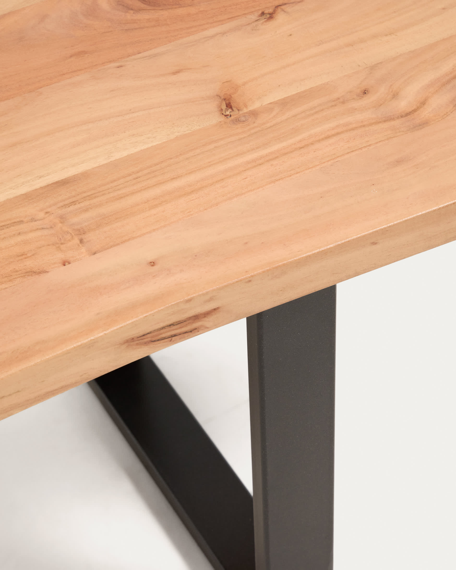 Uxue bench in solid acacia wood with black steel legs 160 x 45 cm