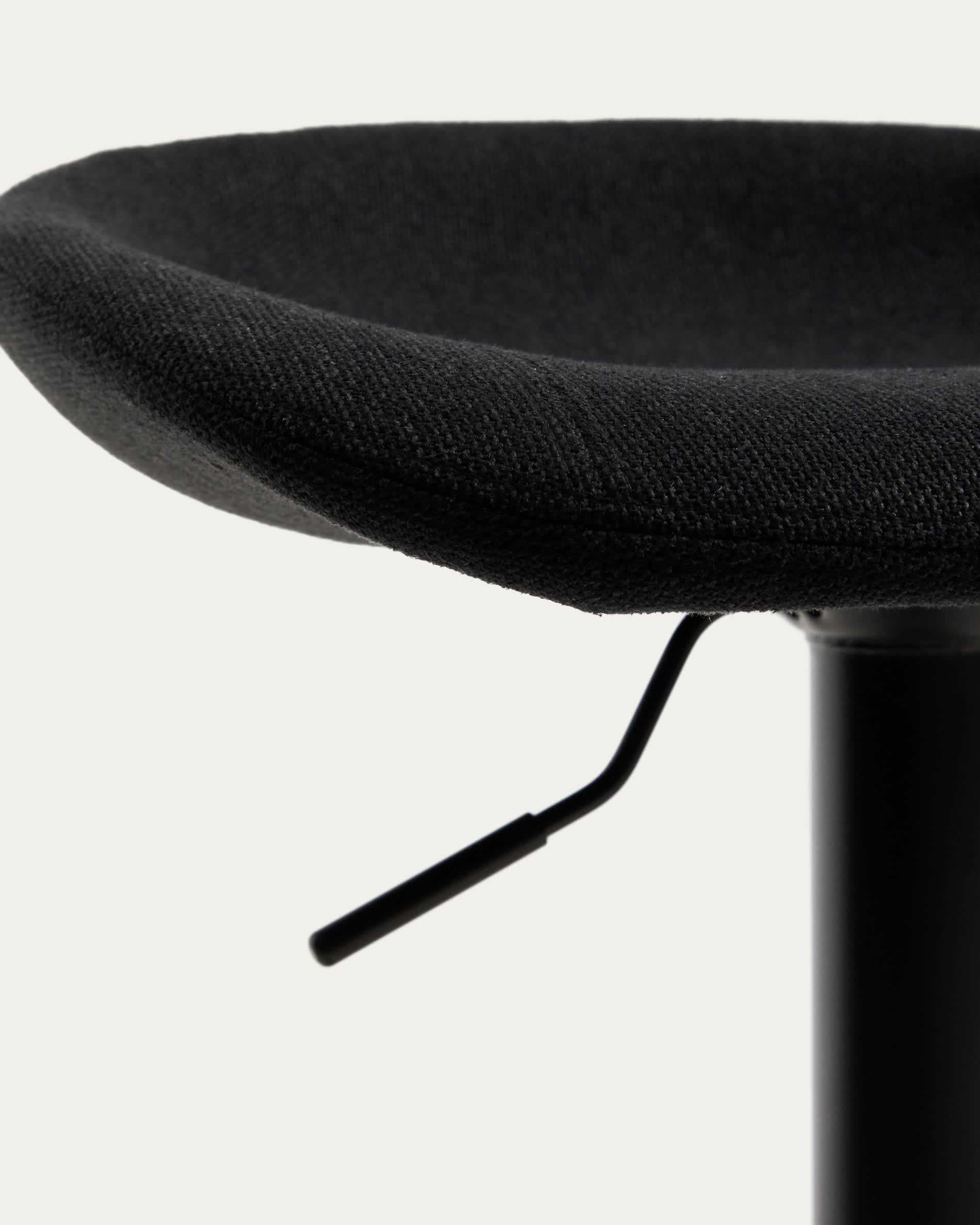 Danua stool in black chenille and matte black steel 68-89cm FSC 100%