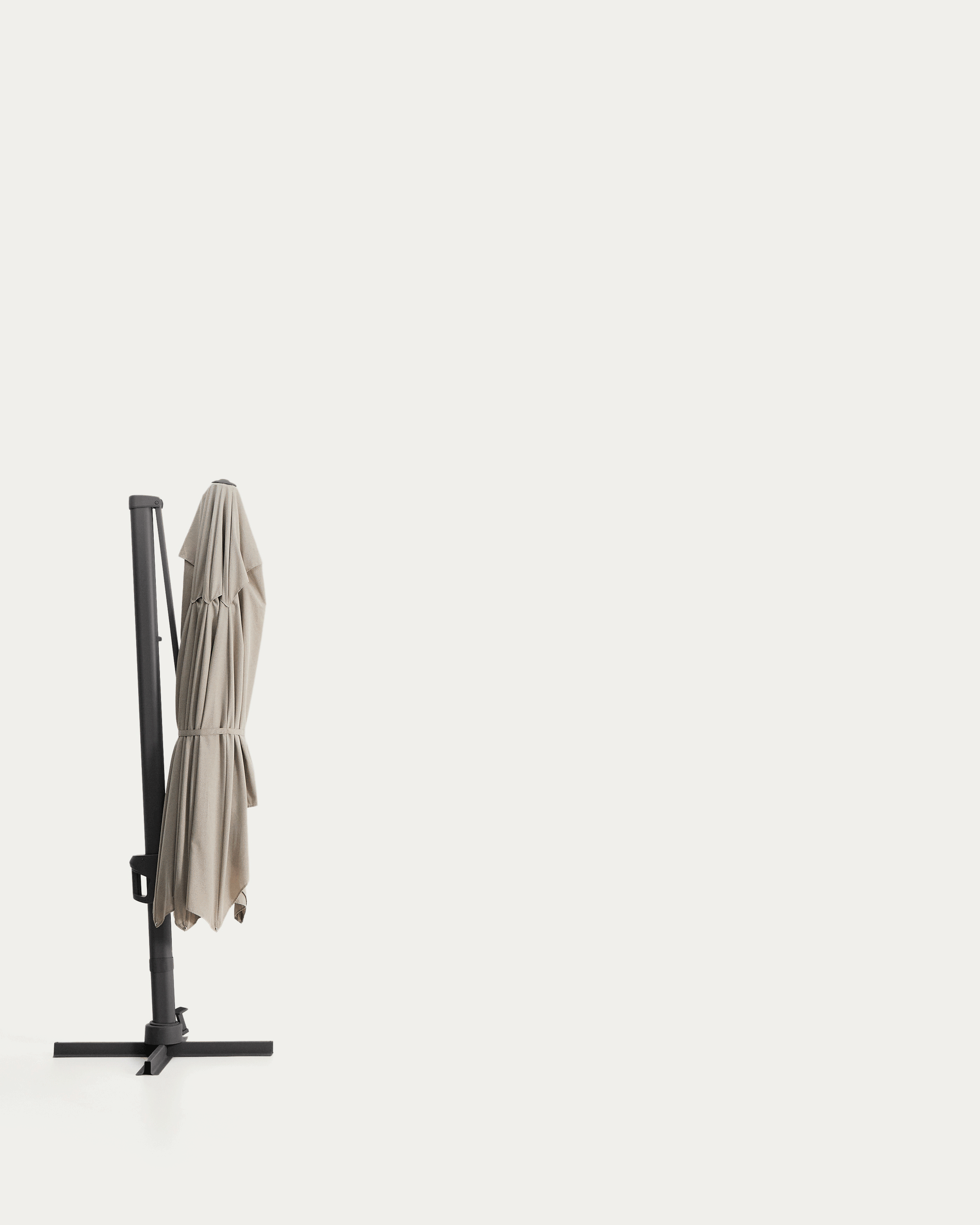 Noli beige cantilever parasol with graphite aluminium structure 300 x 420cm