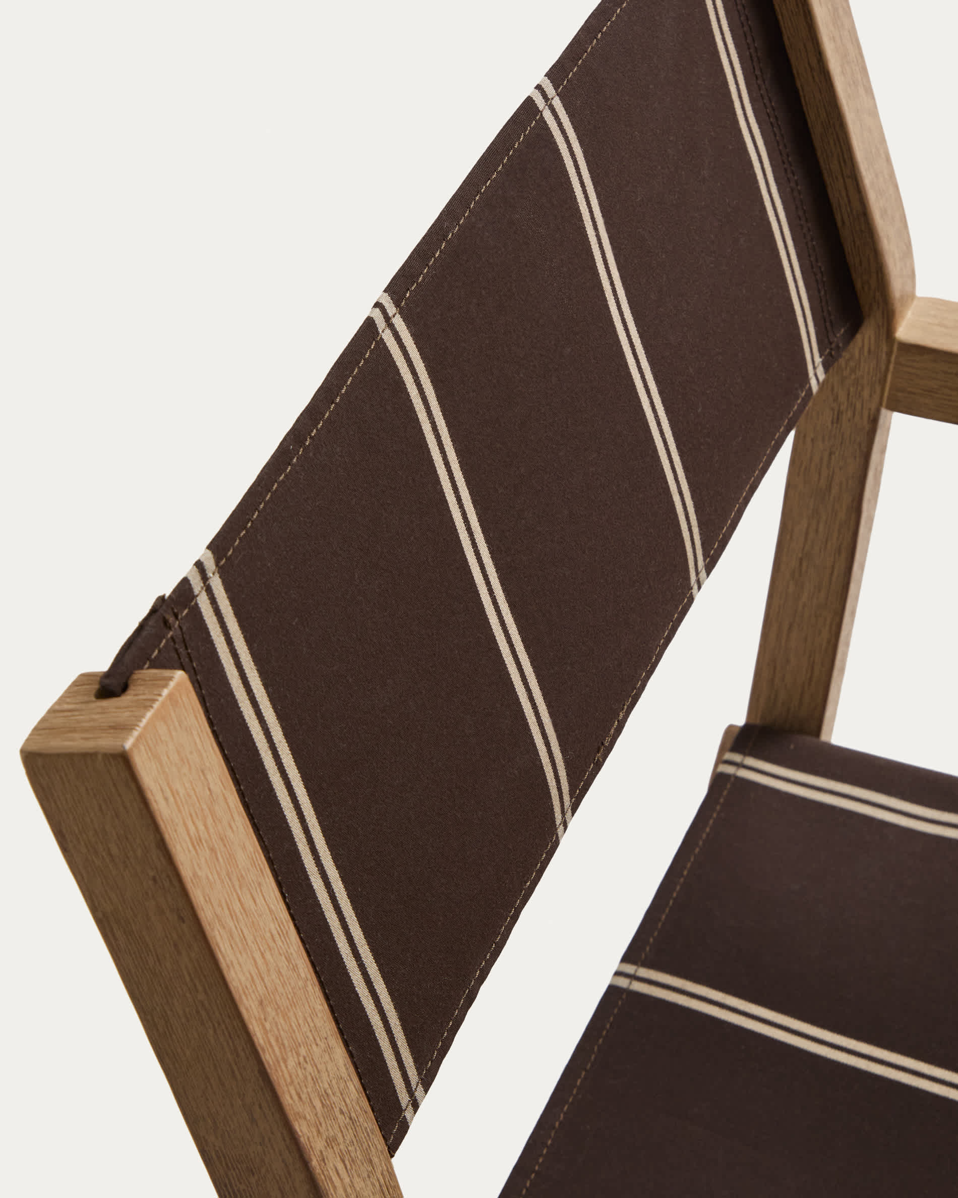 Vilara brown and beige striped outdoor folding chair made of FSC 100% solid acacia wood