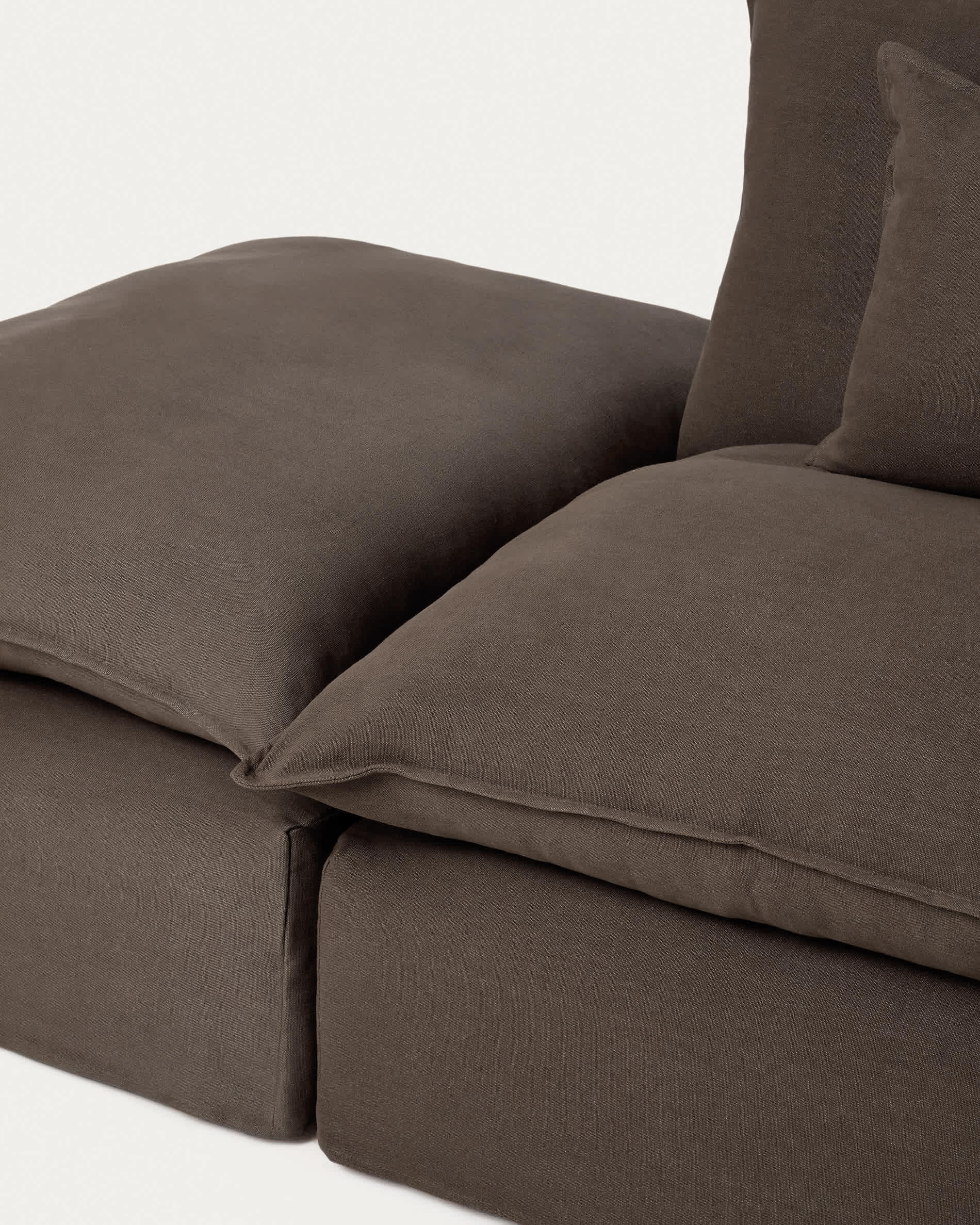 Anarela 100% taupe linen 4-seater modular corner sofa with removable cover 287 x 307cm FSC Mix Credit