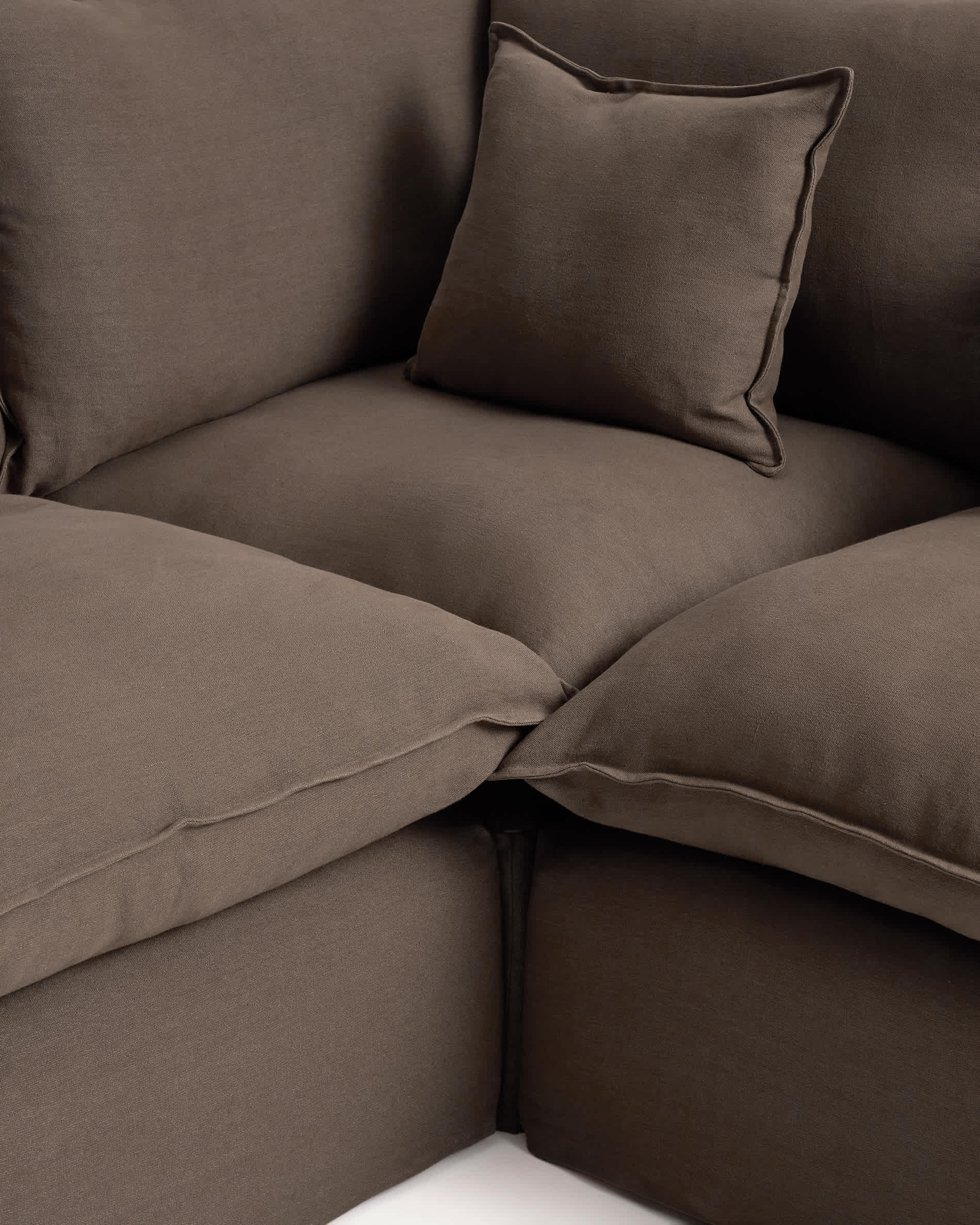 Anarela 100% taupe linen 4-seater modular corner sofa with removable cover 287 x 197cm / 197 x 287cm FSC Mix Credit