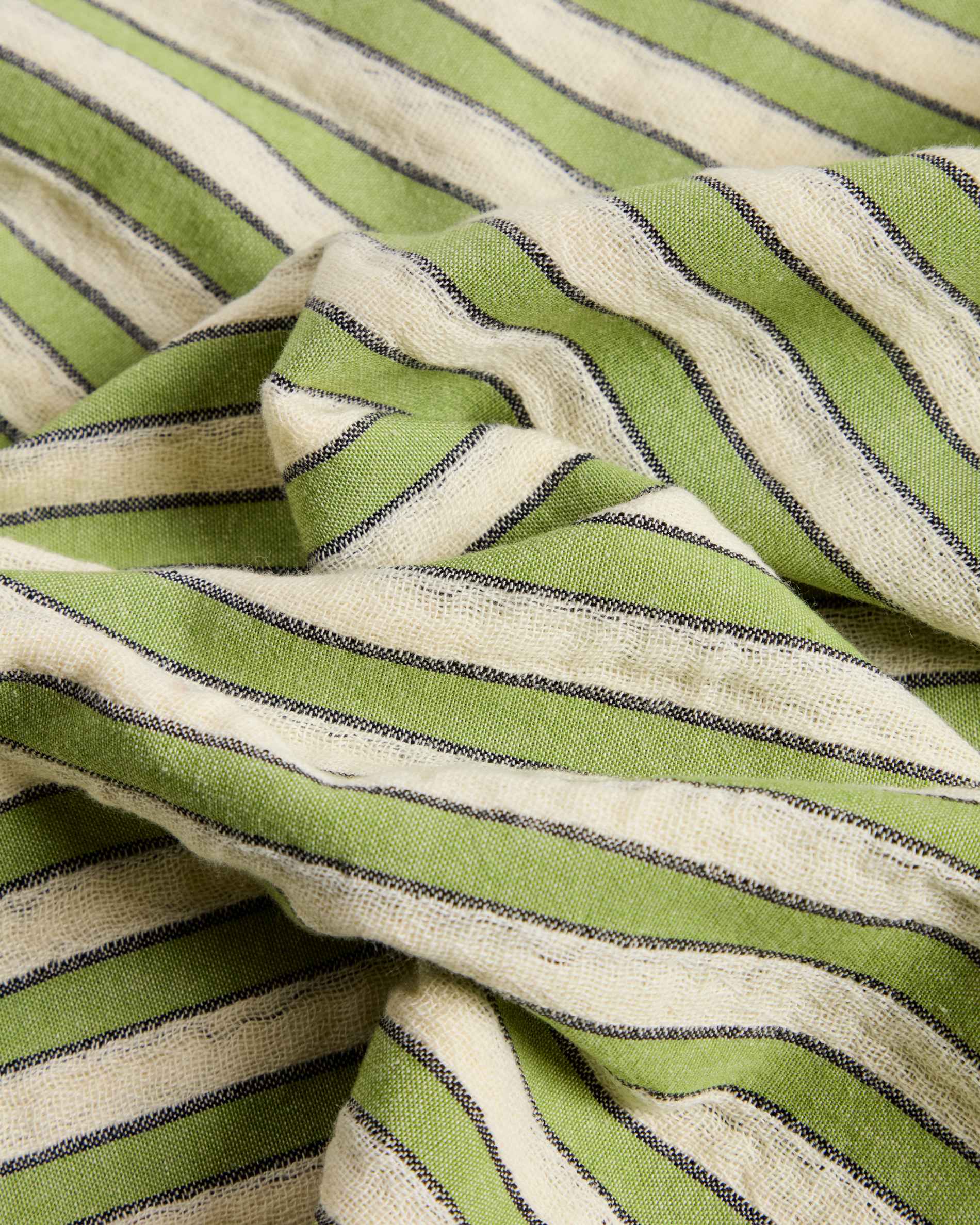 Ulena set of 2 green striped 100% cotton placemats 35 x 50cm