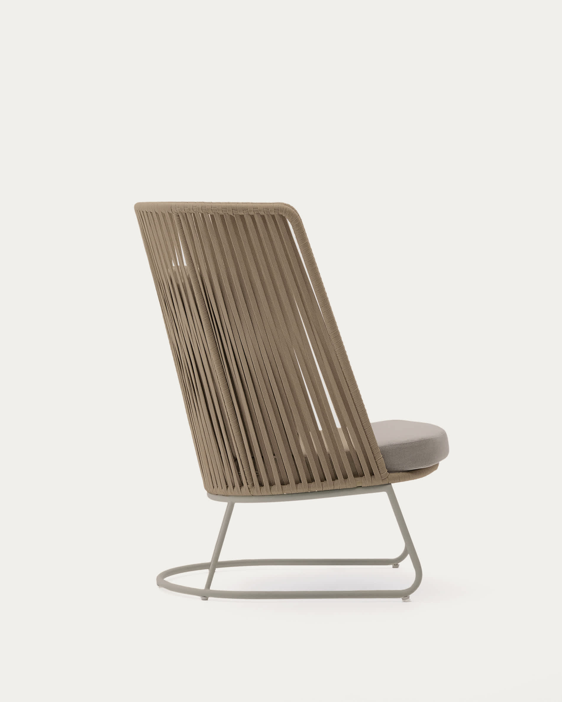 Saconca outdoor armchair with high backrest made of rope cord and beige galvanised steel