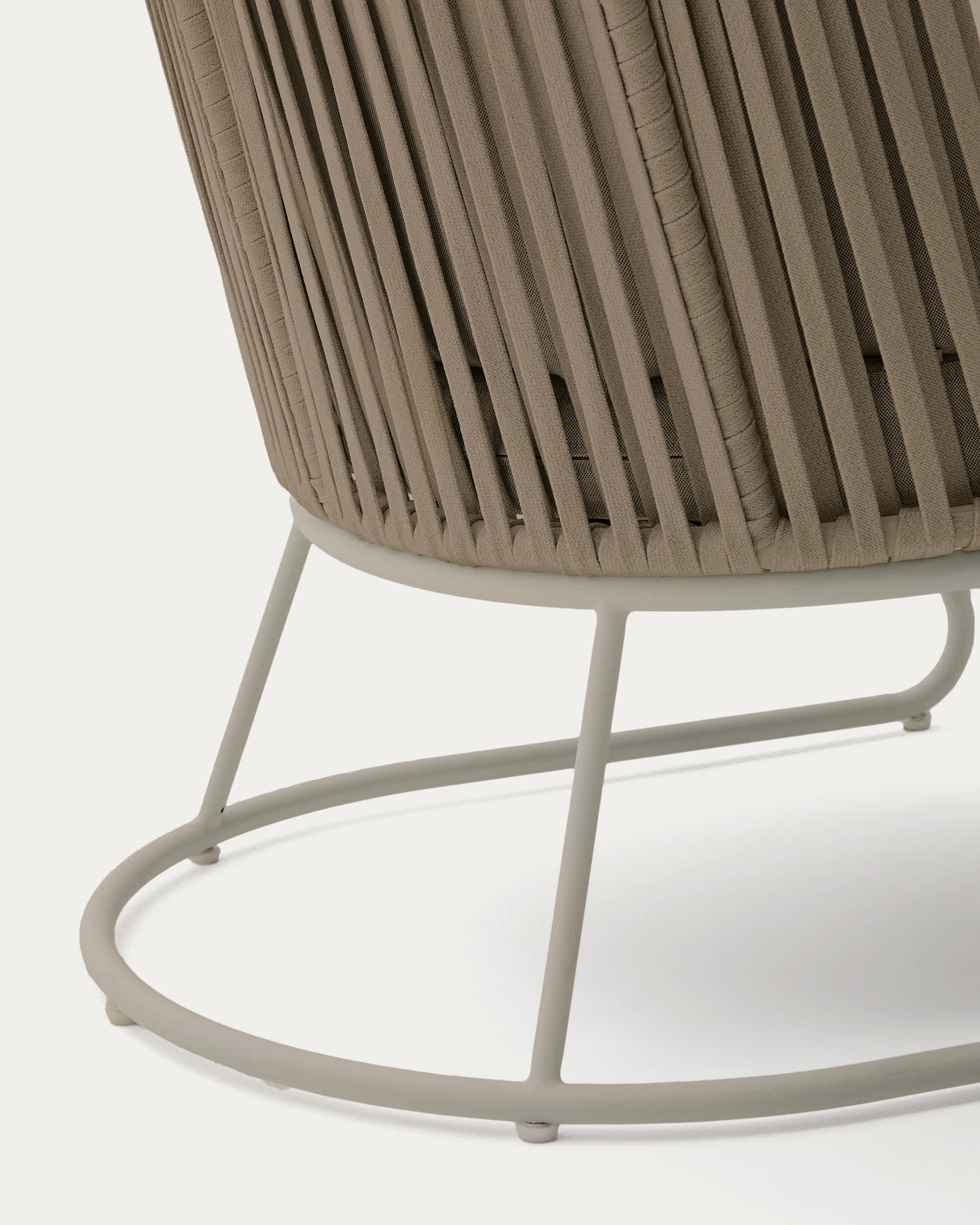 Saconca outdoor armchair with high backrest made of rope cord and beige galvanised steel