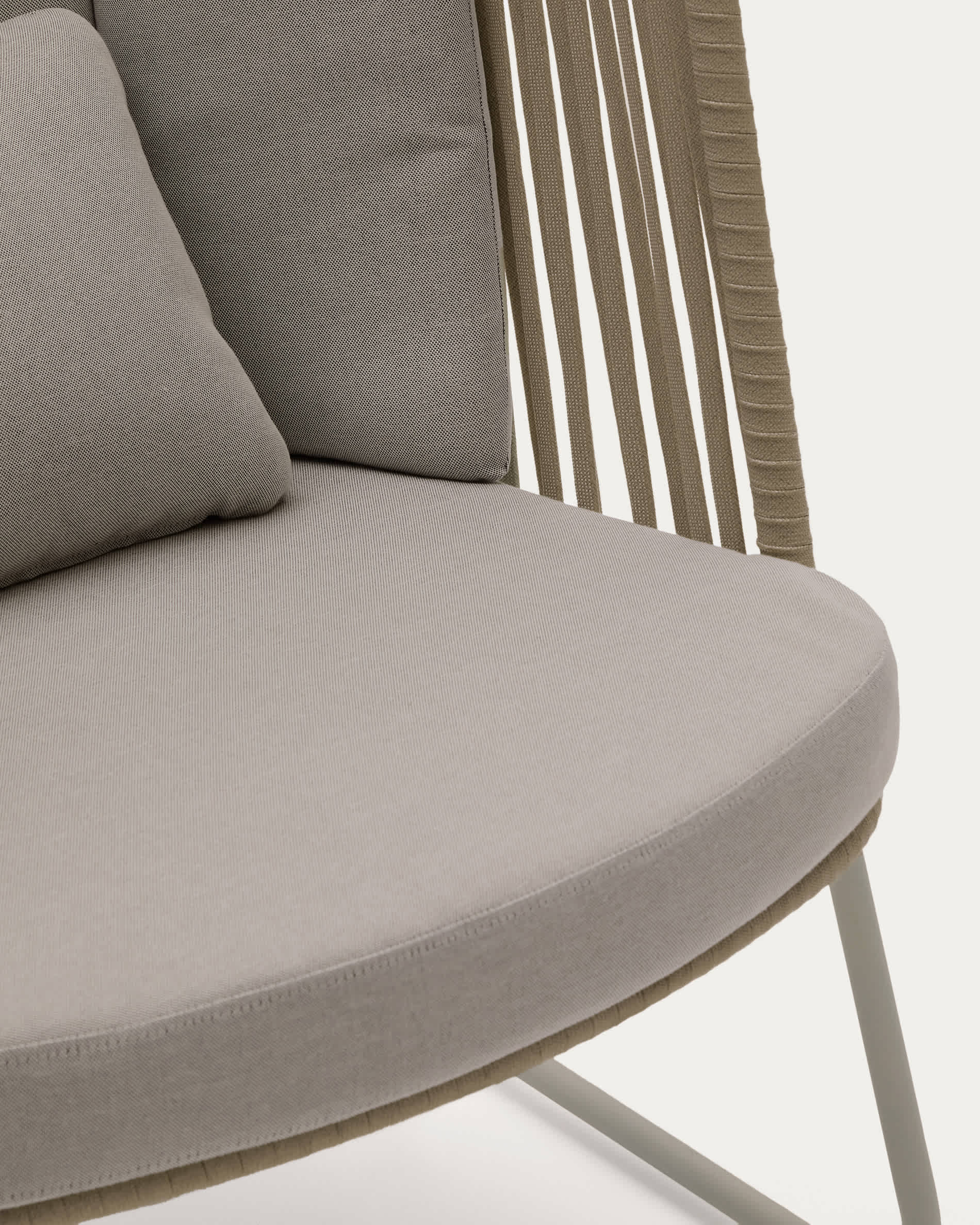 Saconca outdoor armchair with high backrest made of rope cord and beige galvanised steel