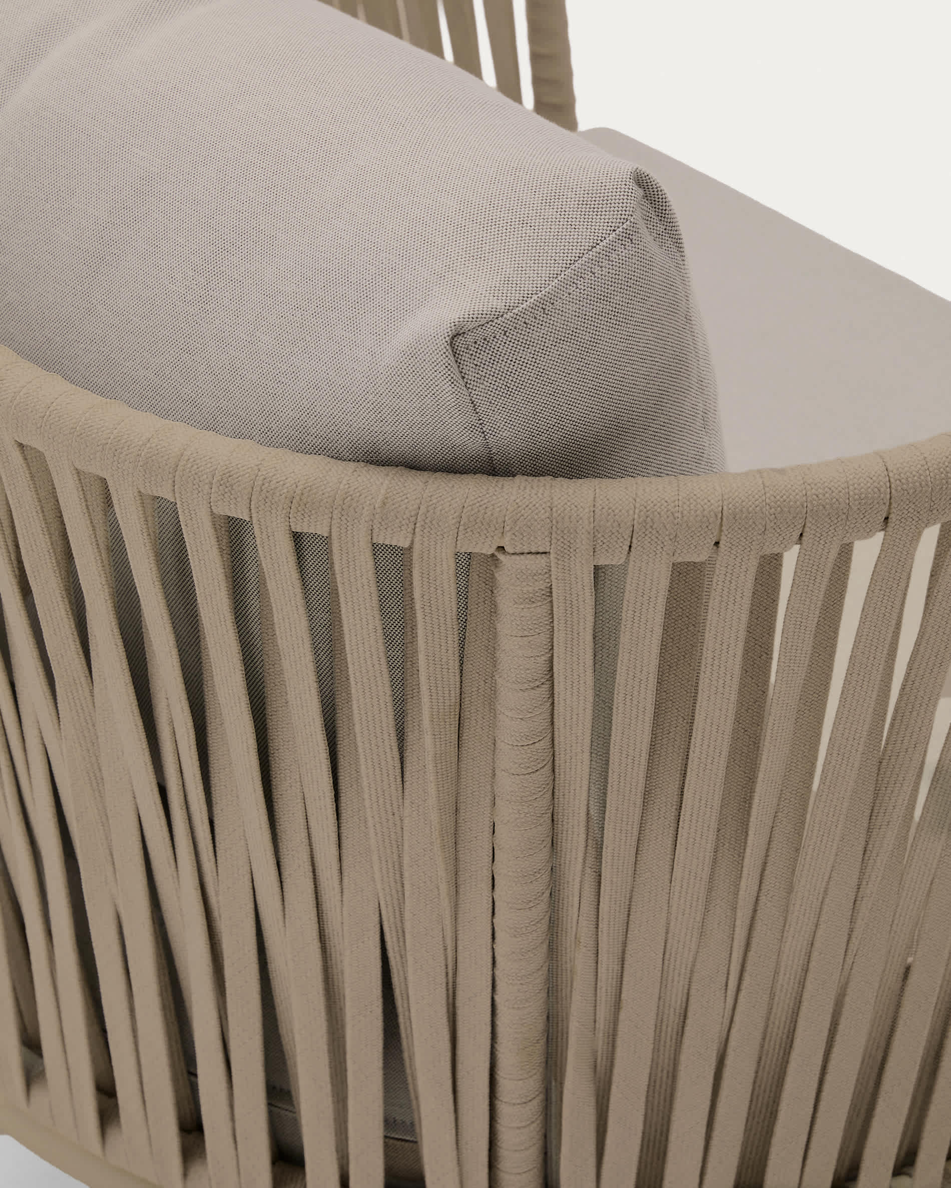 Saconca outdoor armchair in rope cord and beige galvanised steel
